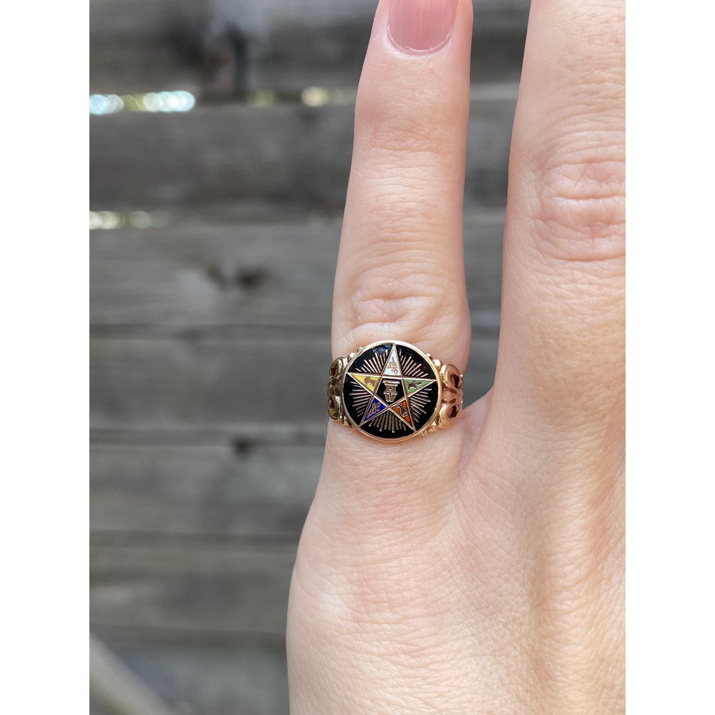 Vintage Solid 10k Yellow Gold Enamel Freemason Star Ring - Size 2.25