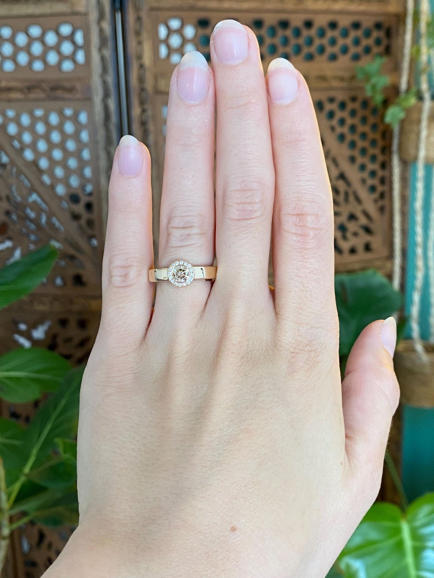 Vintage Solid 18k Rose Gold Brown & Clear Diamond Embedded Ring - Size 5