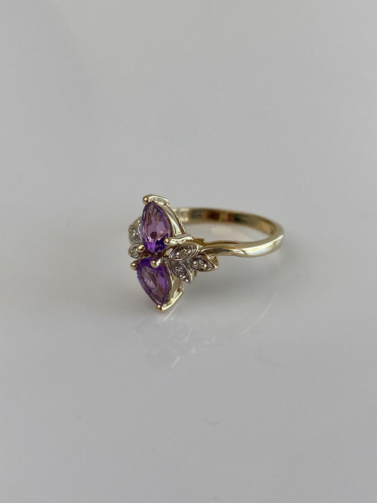 Vintage Solid 10k White & Yellow Gold Diamond Amethyst Ring - Size 6
