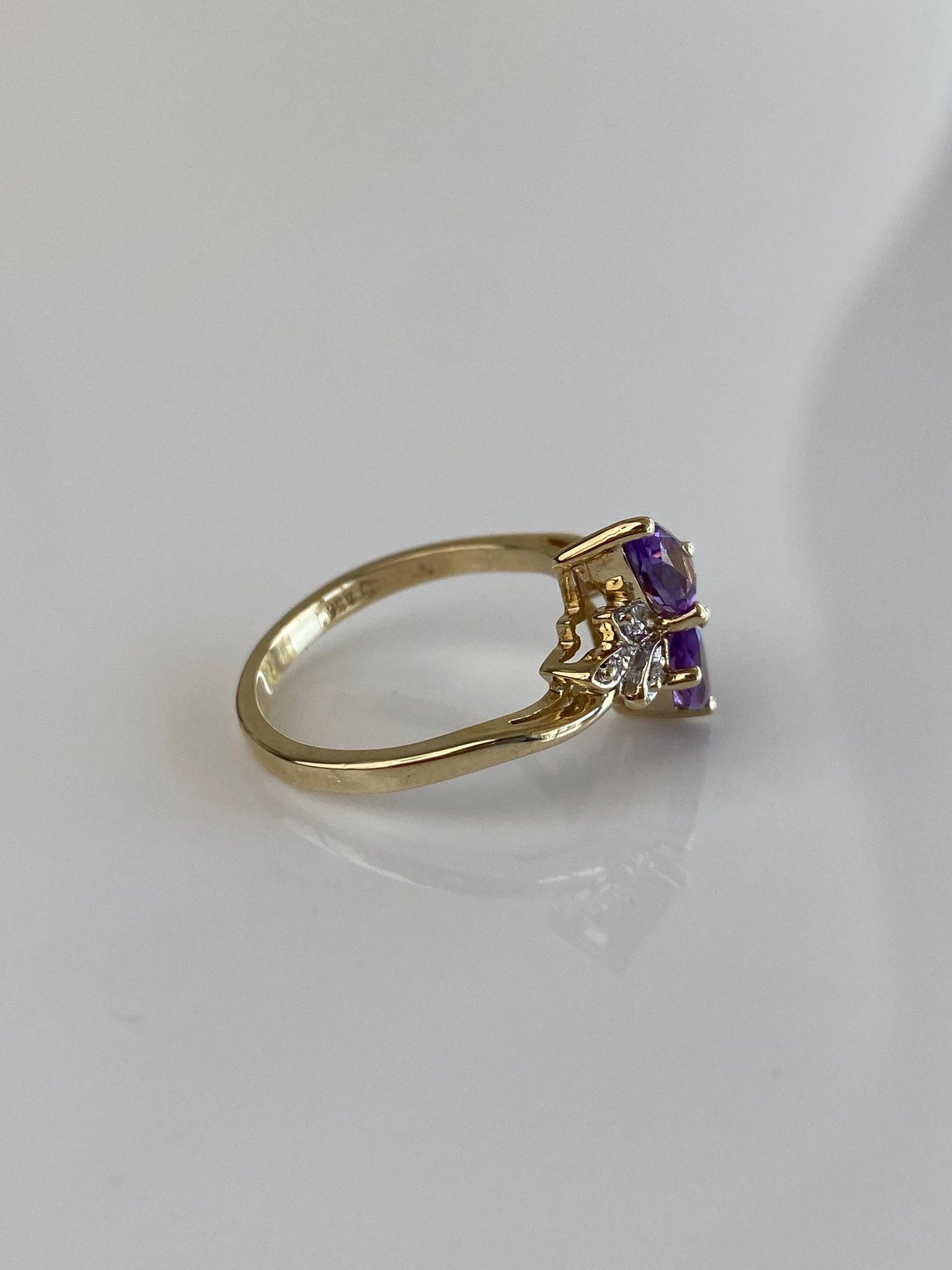 Vintage Solid 10k White & Yellow Gold Diamond Amethyst Ring - Size 6