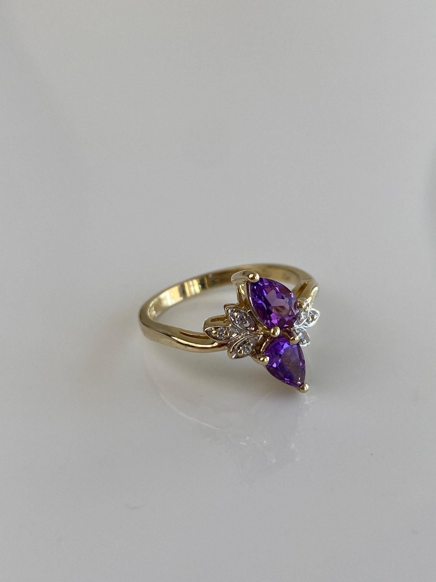 Vintage Solid 10k White & Yellow Gold Diamond Amethyst Ring - Size 6