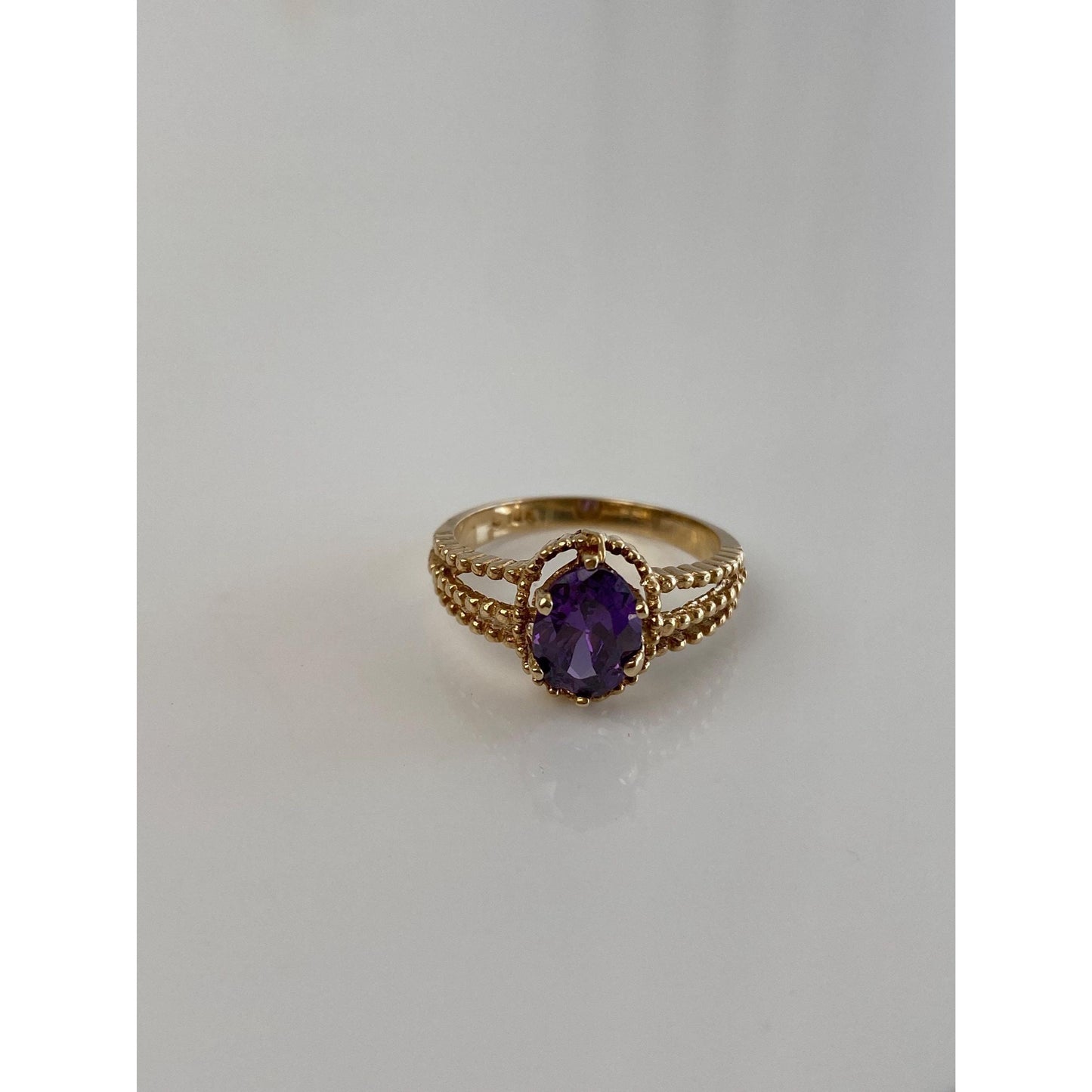 Solid 10k Yellow Gold Purple Cubic Zirconia Ring - Size 5.75