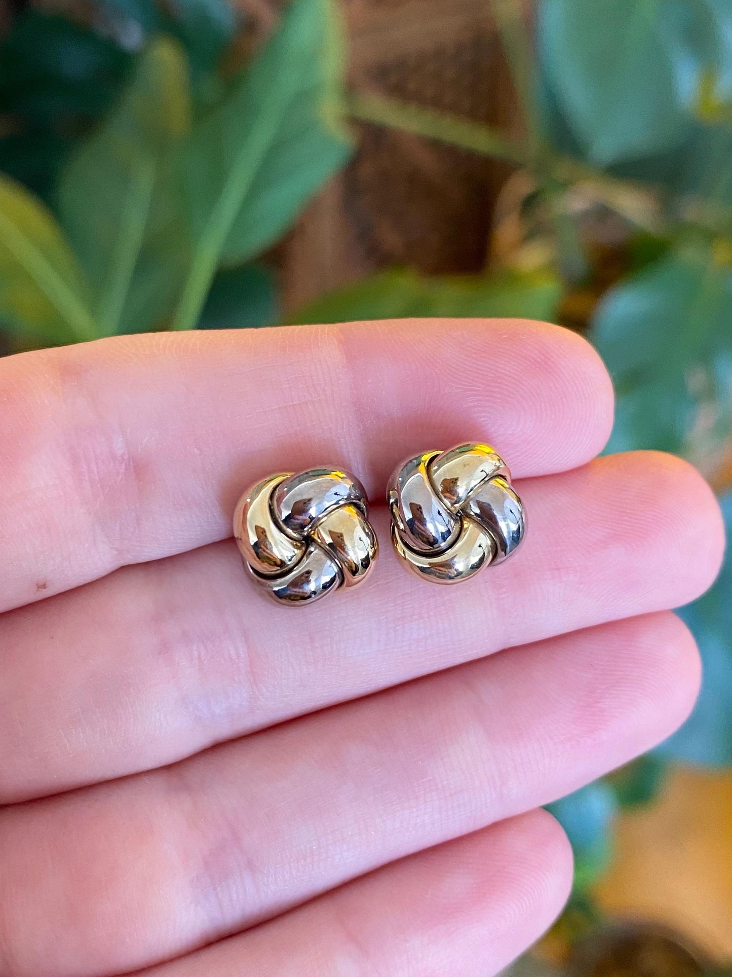Vintage Solid 18k White & Yellow Gold Knot Stud Earrings