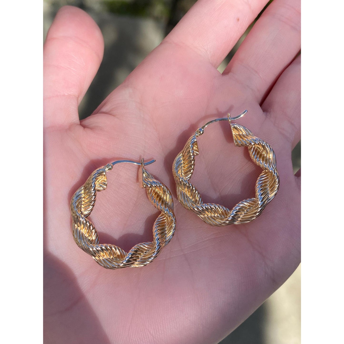 Vintage 14k Yellow Gold Twist Hoop Earrings