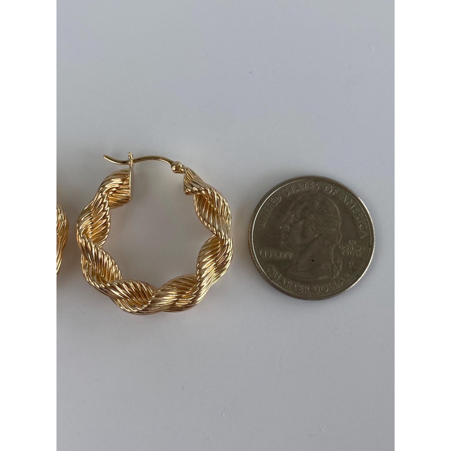 Vintage 14k Yellow Gold Twist Hoop Earrings
