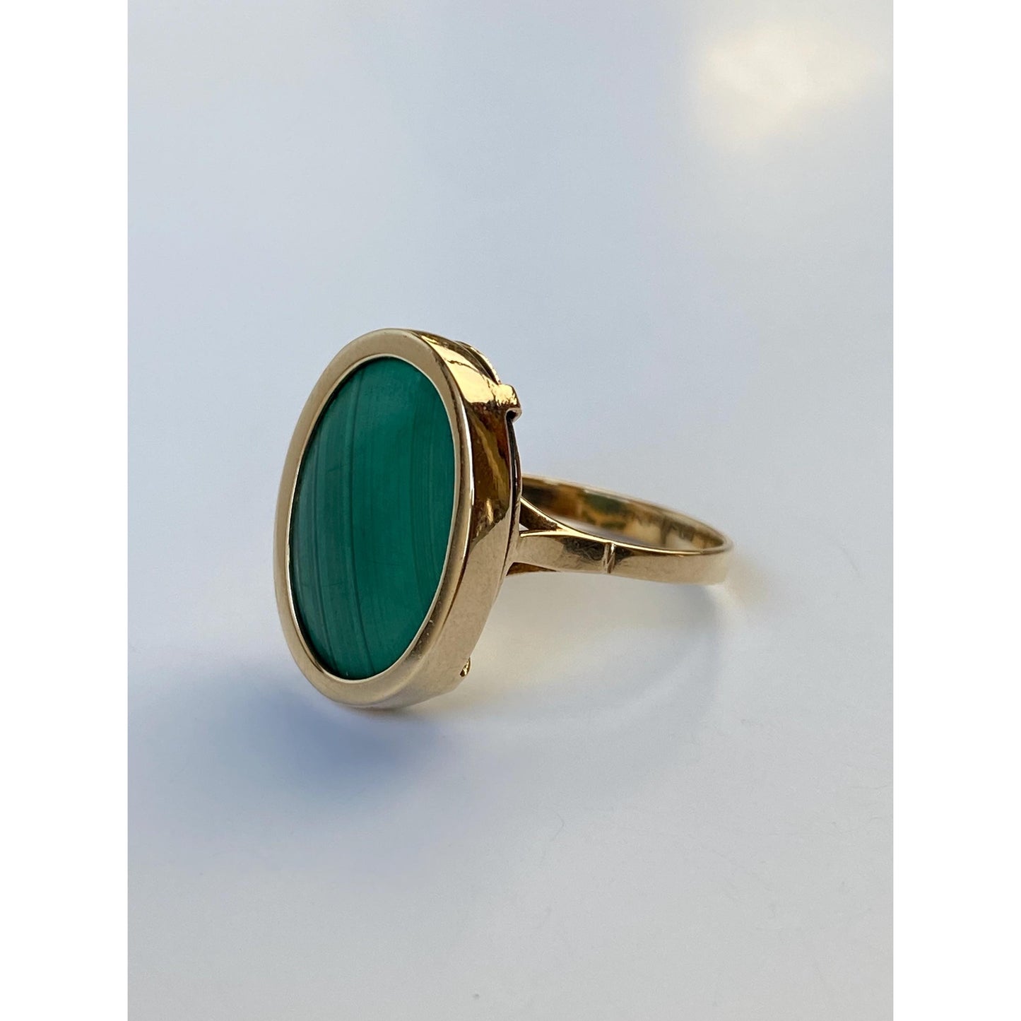 Vintage Solid 14k Yellow Gold Malachite Ring - Size 6.25