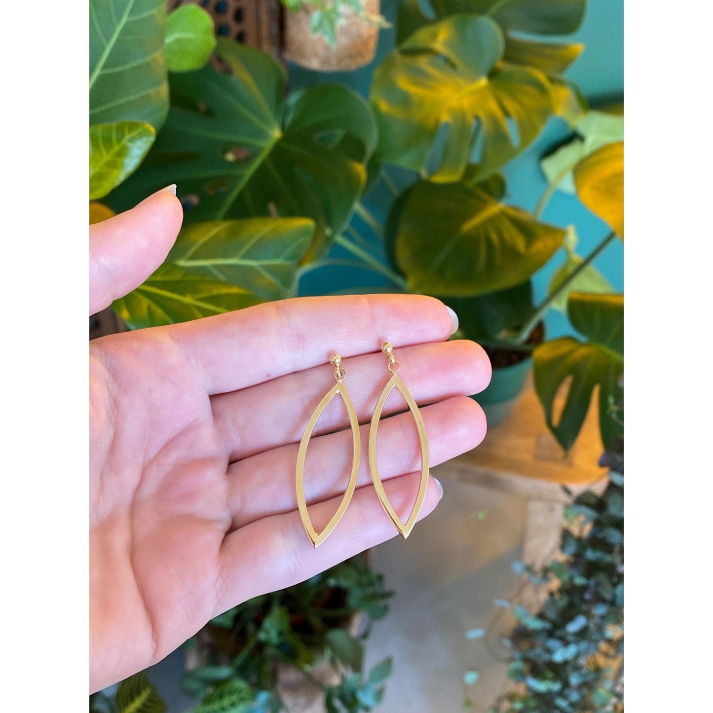 Vintage 14k Yellow Gold Drop Dangle Earrings