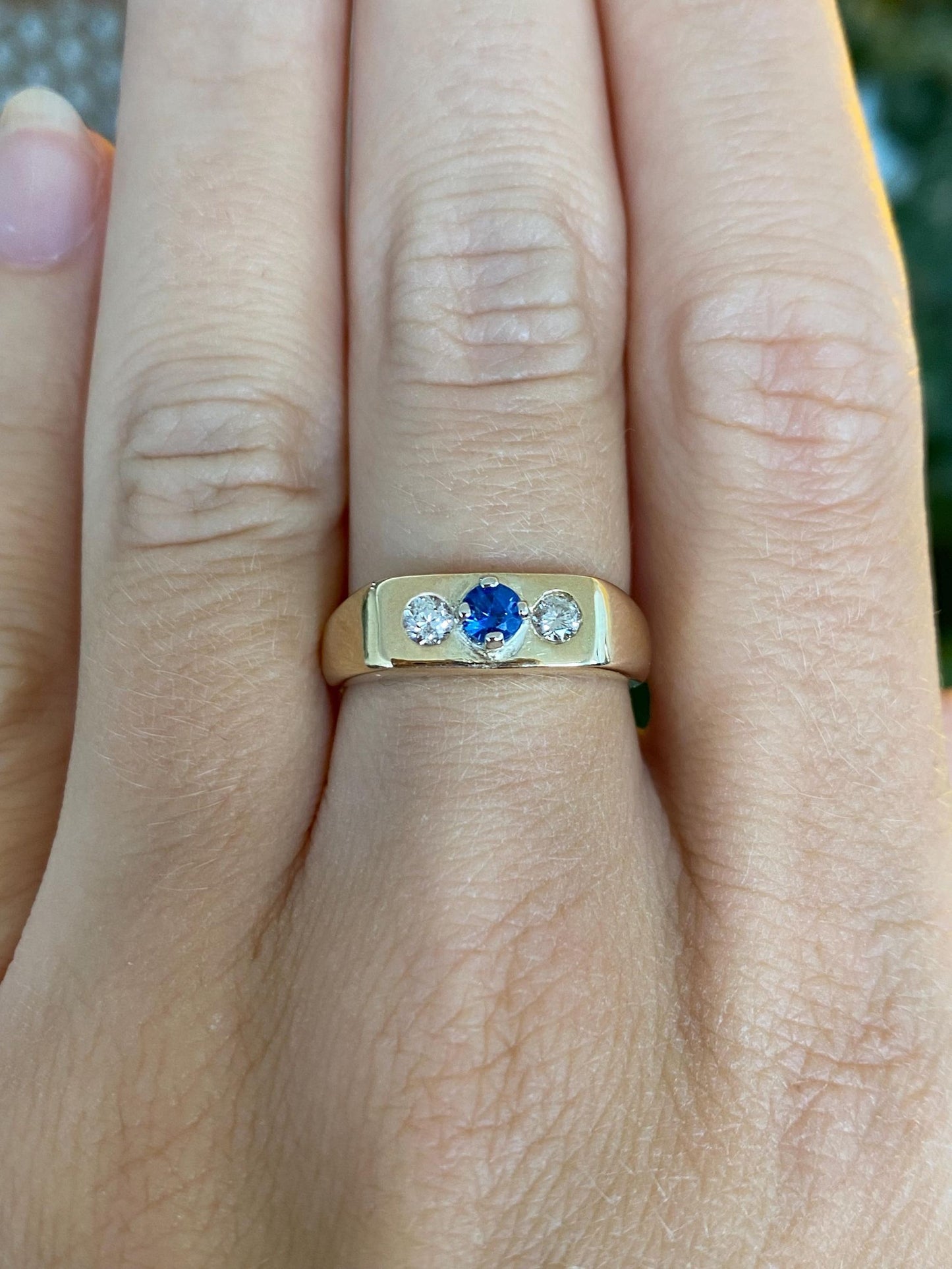 Solid 14k Yellow Gold Diamond Blue Sapphire Ring - Size 6.25
