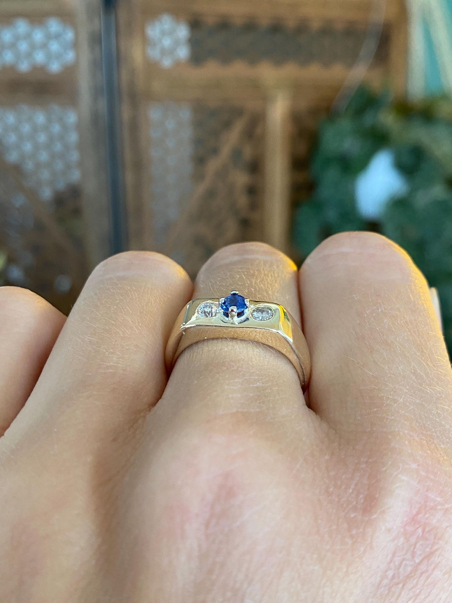Solid 14k Yellow Gold Diamond Blue Sapphire Ring - Size 6.25