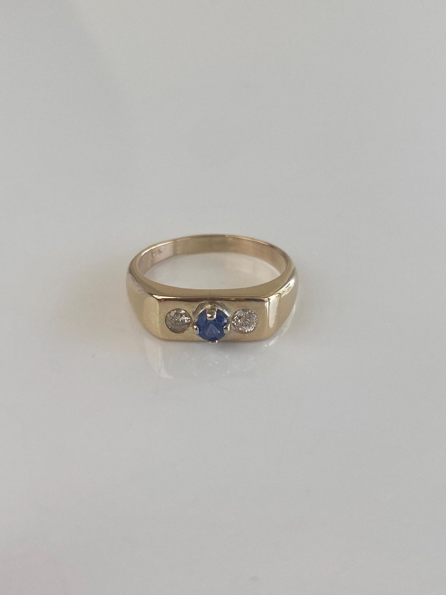 Solid 14k Yellow Gold Diamond Blue Sapphire Ring - Size 6.25