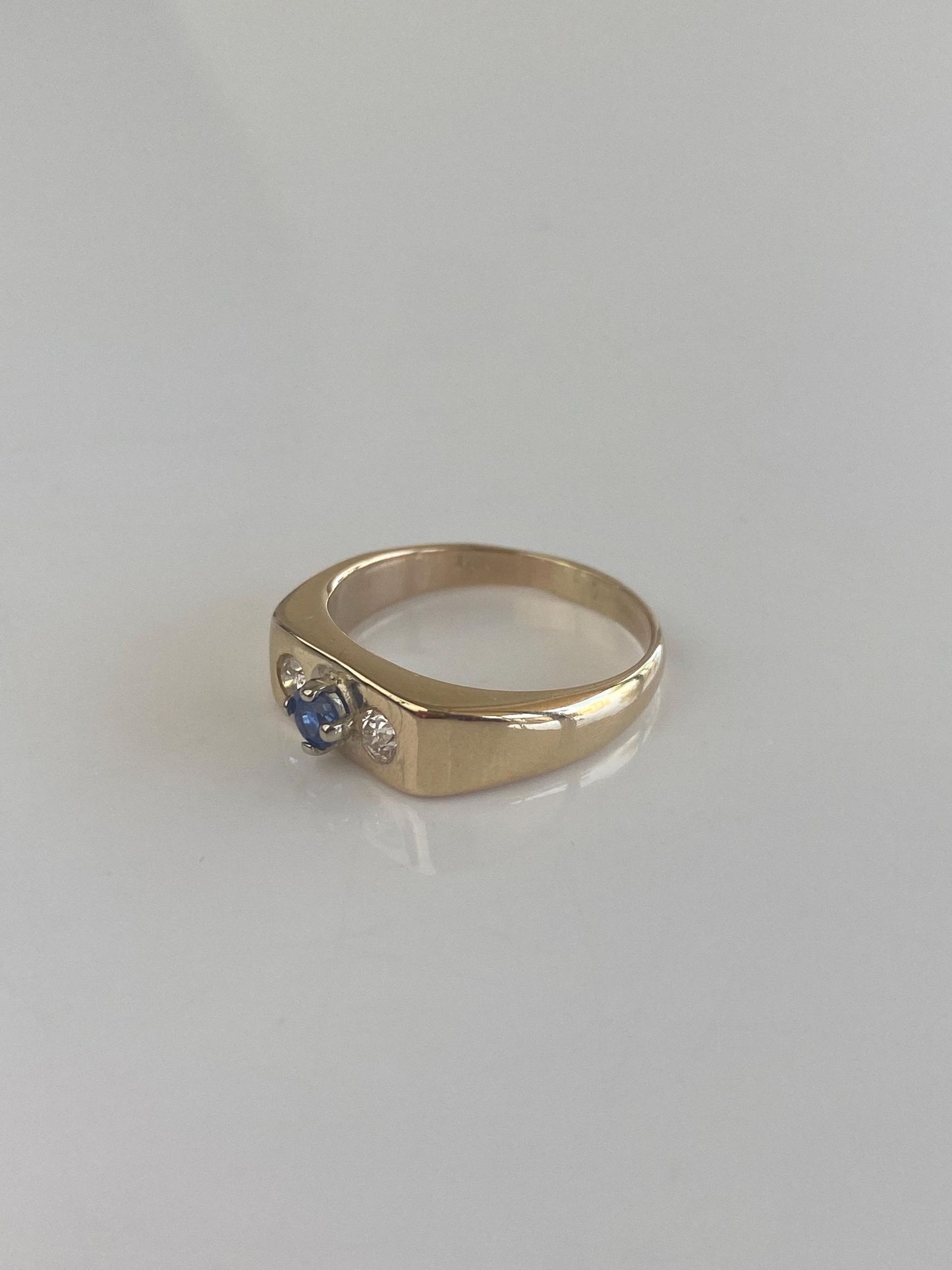 Solid 14k Yellow Gold Diamond Blue Sapphire Ring - Size 6.25