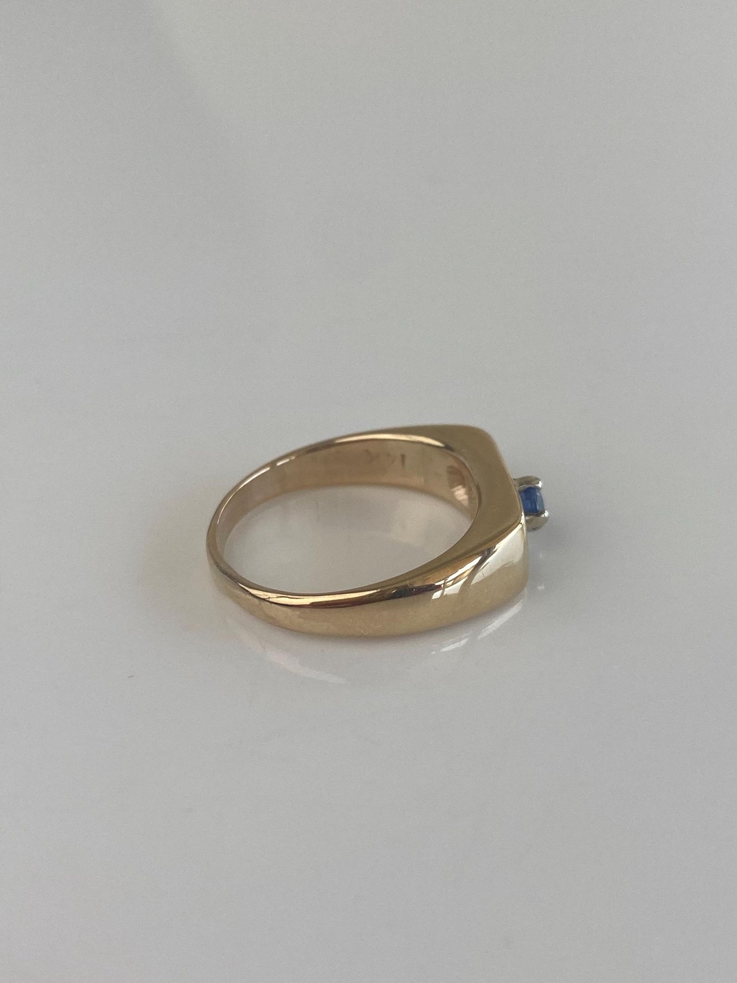 Solid 14k Yellow Gold Diamond Blue Sapphire Ring - Size 6.25