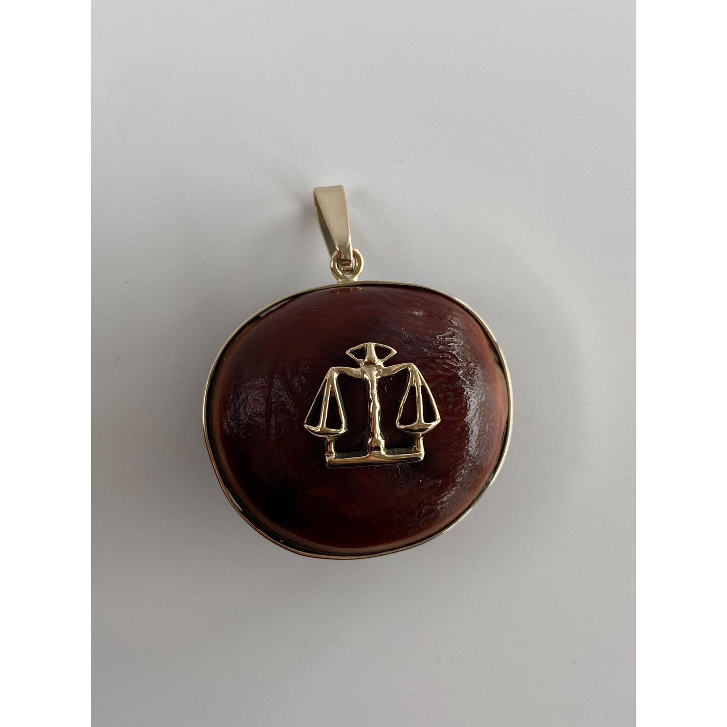 Vintage Solid 14k Yellow Gold Chestnut Scales Libra Charm