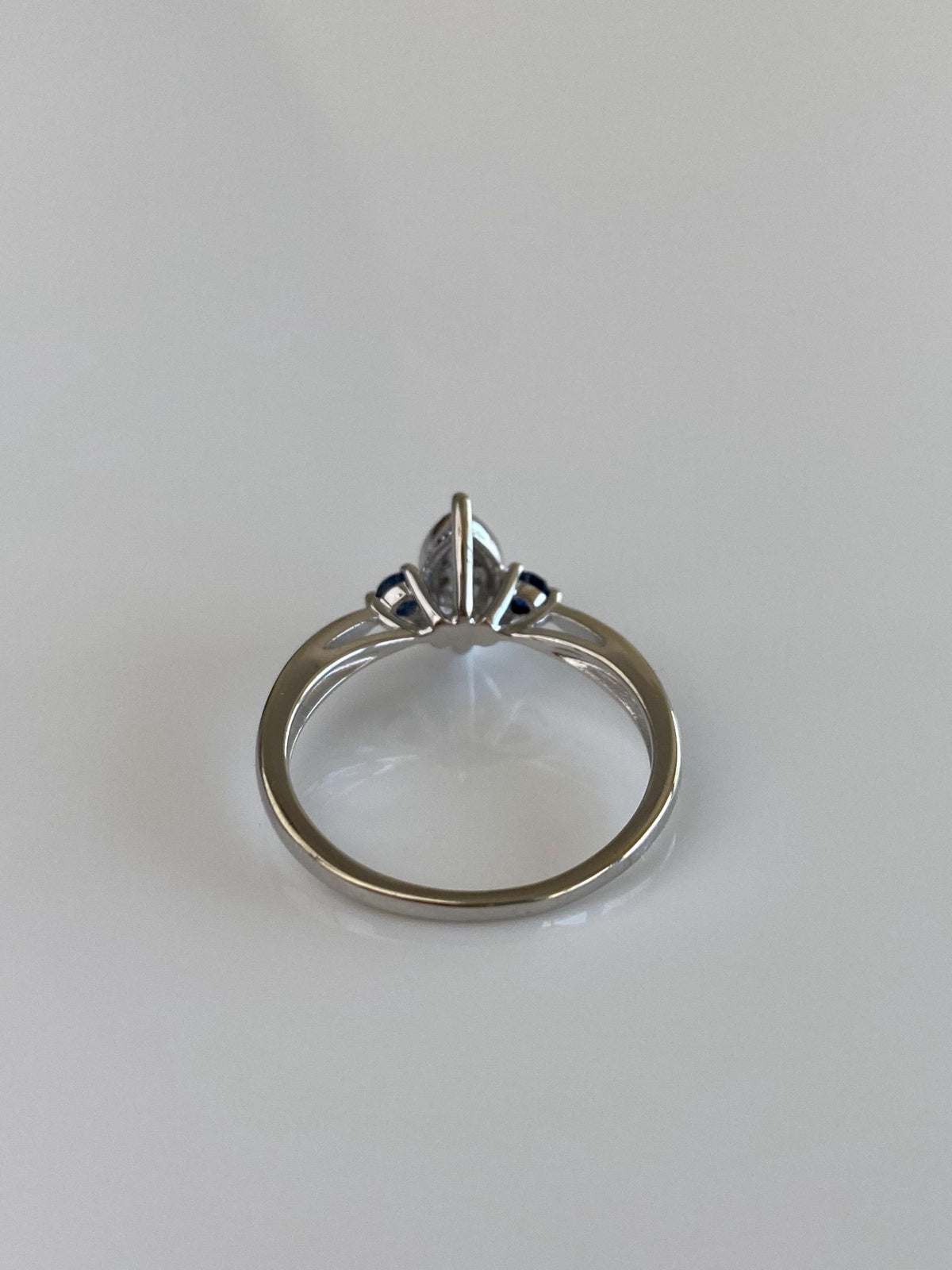 Vintage Solid 10k White Gold Diamonds Blue Spinel Ring - Size 7