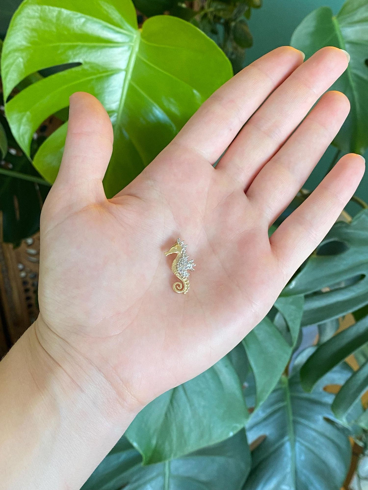 Vintage Solid 10k White & Yellow Gold Diamonds Seahorse Charm
