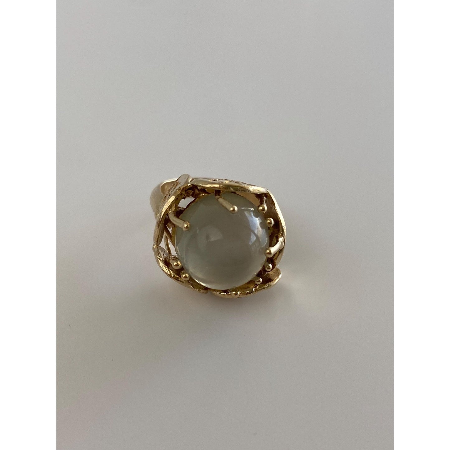 Vintage Solid 14k Yellow Gold White Moonstone Cocktail Ring - Size 6.25