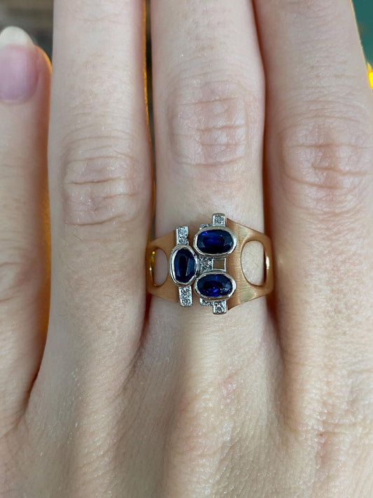 Vintage Solid 14k Yellow Gold Diamond Blue Sapphire Ring - Size 6.5
