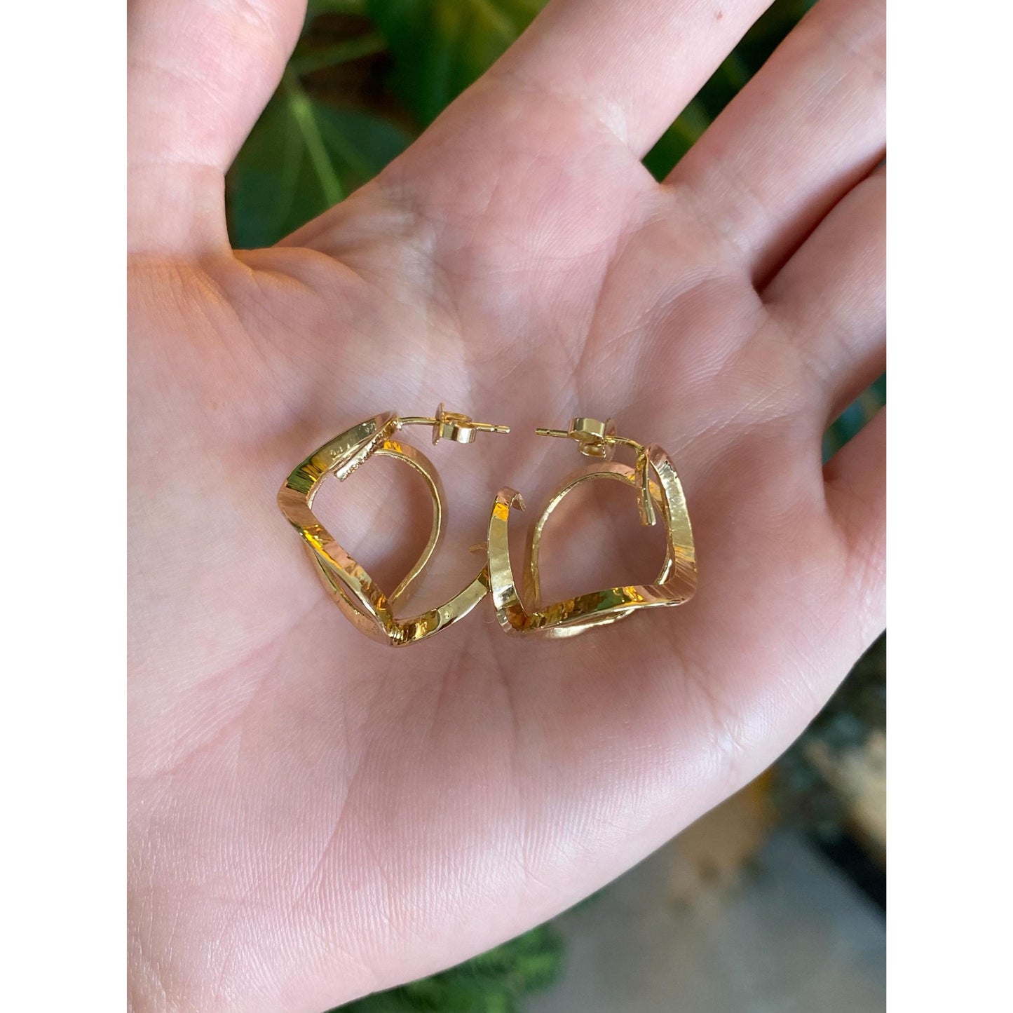 Vintage Solid 14k Yellow Gold Loopy Swirl Hoop Drop Earrings
