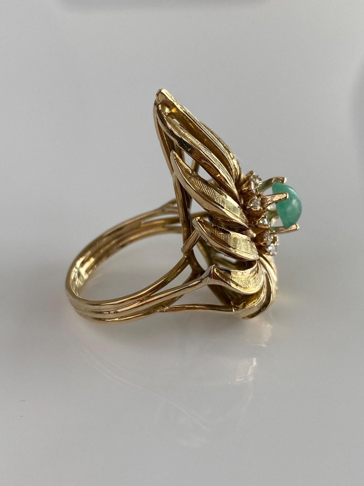 Vintage Solid 14k Yellow Gold Clear Sapphire Halo Emerald Cabochon Textured Cocktail Ring - Size 9.25
