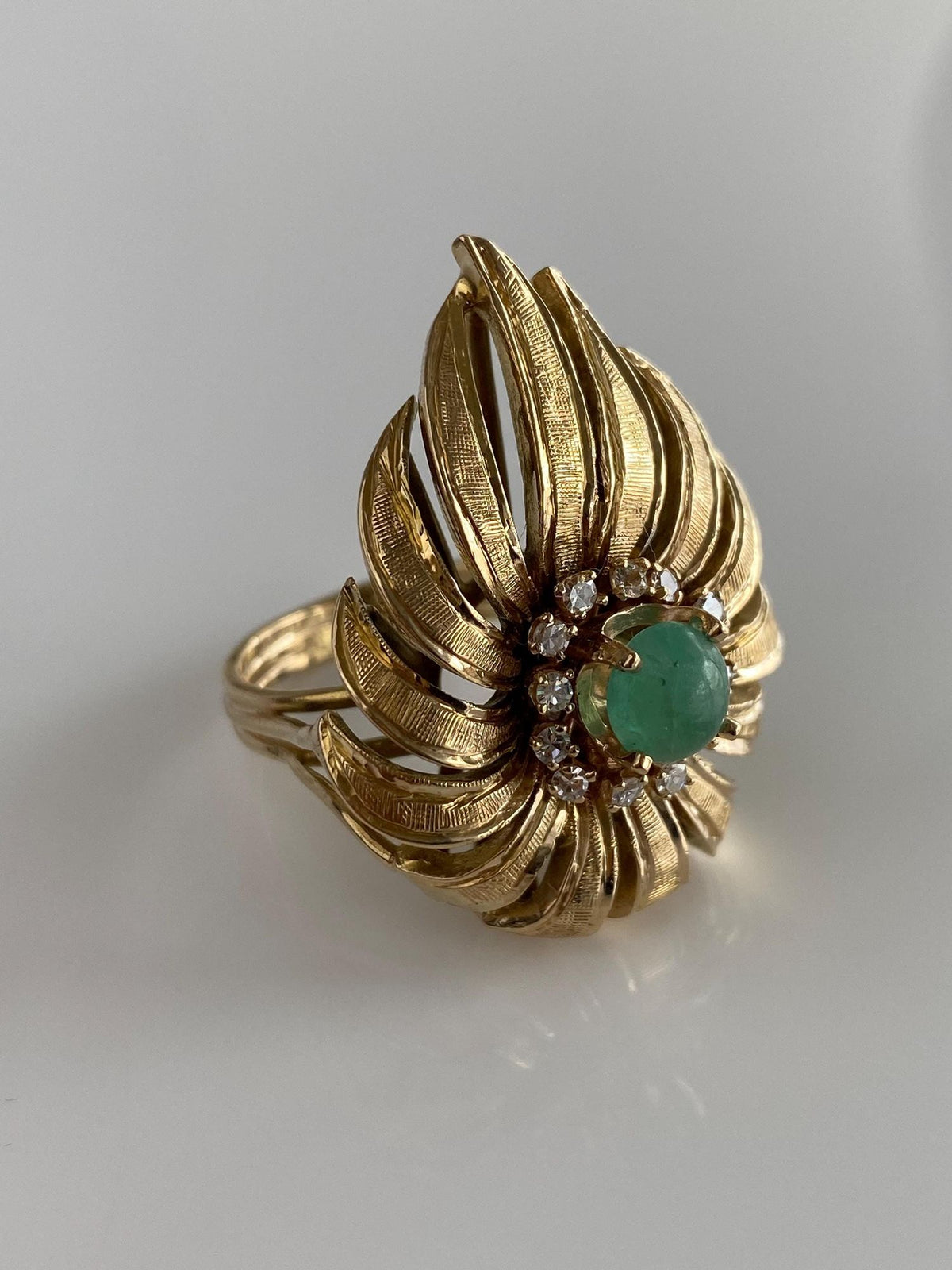 Vintage Solid 14k Yellow Gold Clear Sapphire Halo Emerald Cabochon Textured Cocktail Ring - Size 9.25