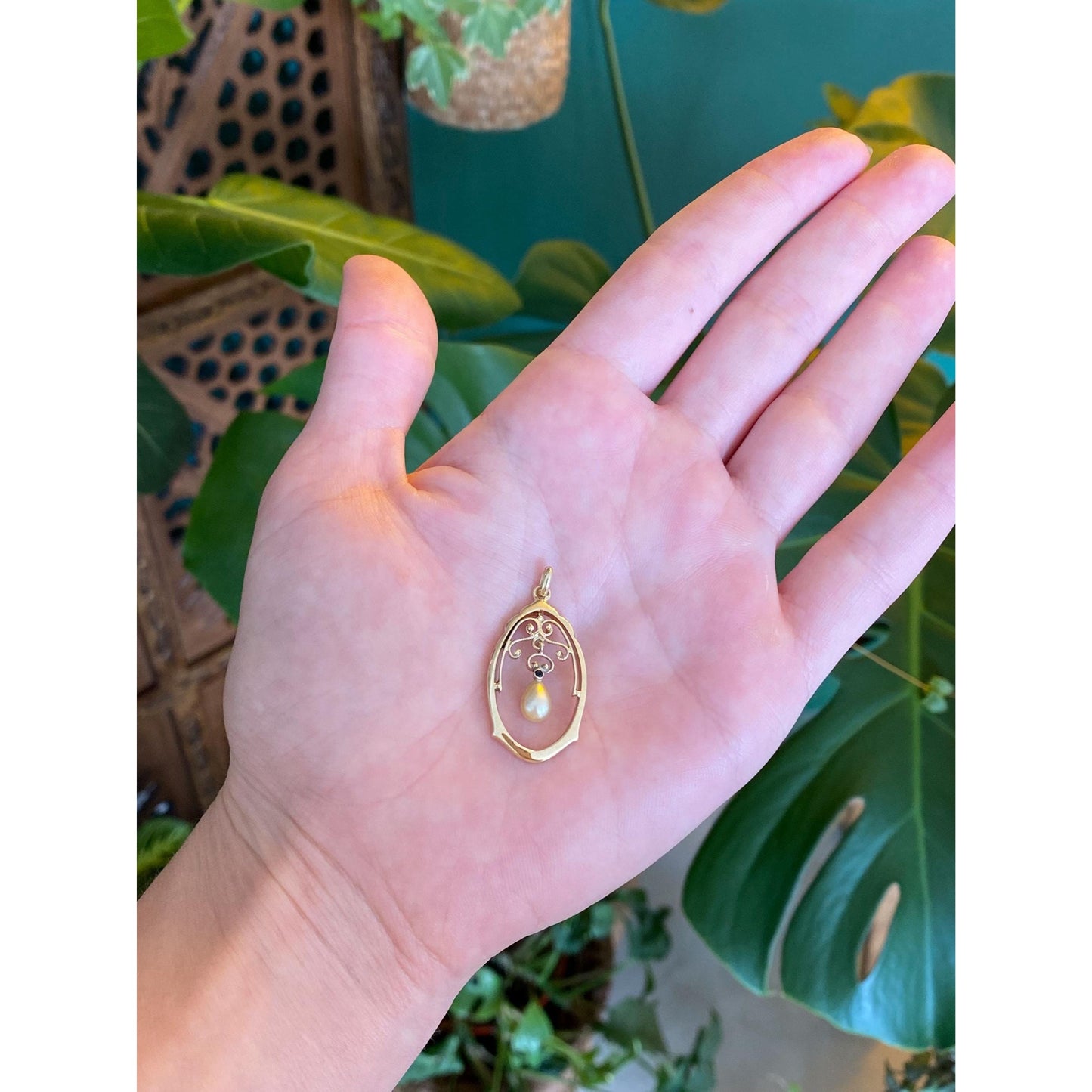 Vintage Solid 14k Yellow Gold Blue Cubic Zirconia Pearl Dangle Charm