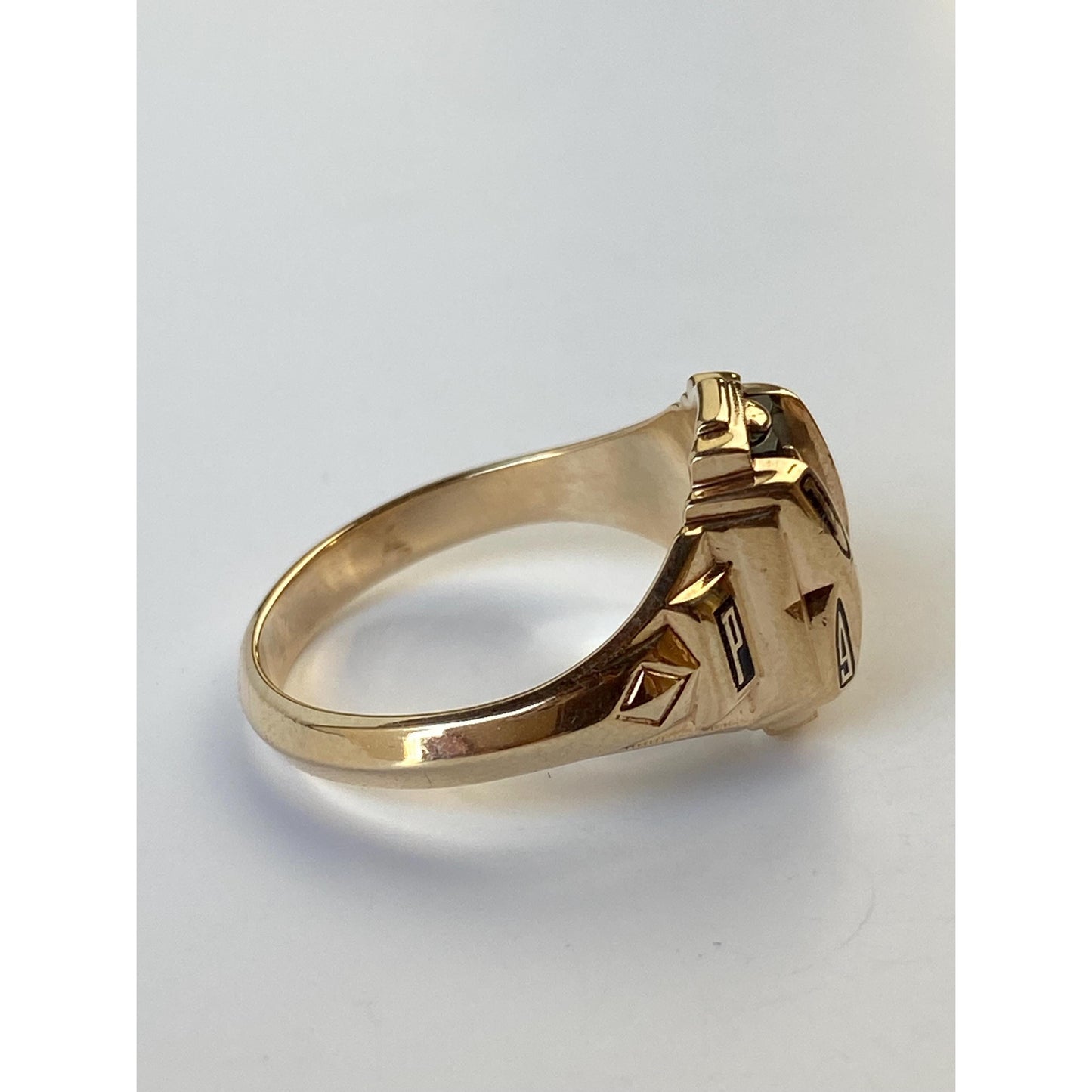 Vintage Solid 10k Yellow Gold Green Spinel 1964 Class Ring - Size 7.5