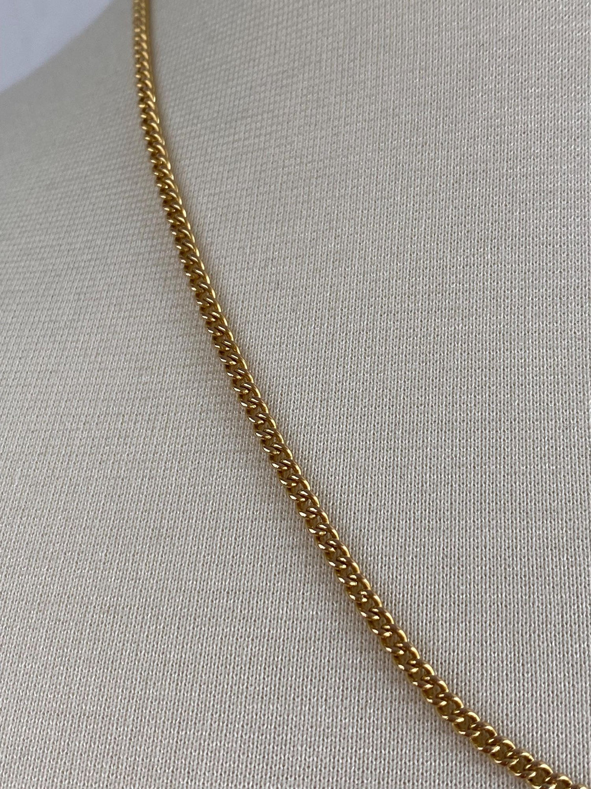 Vintage Solid 18k Yellow Gold Curb Chain Necklace - 20 inches