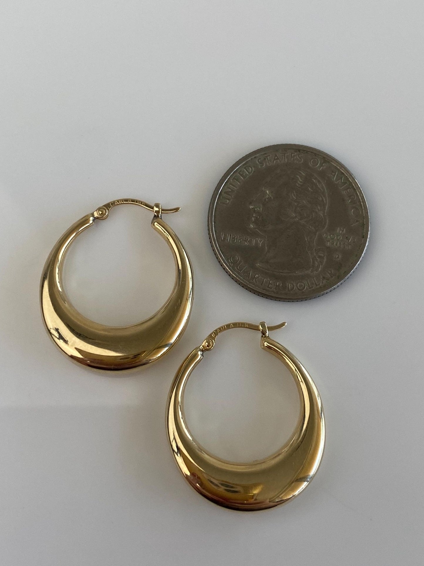 Vintage 14k Yellow Gold Tapered Hoop Earrings
