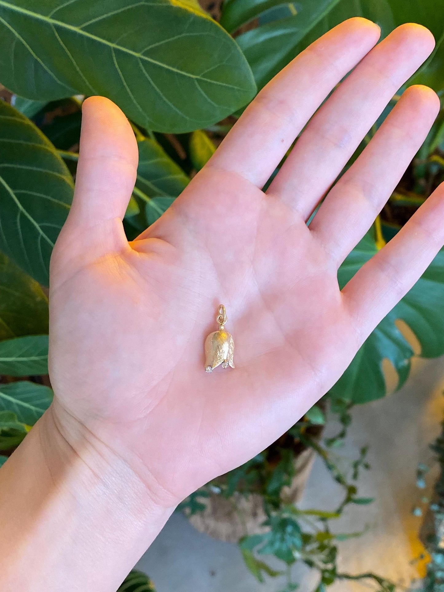 Vintage Solid 14k Yellow Gold Diamond Flower Charm