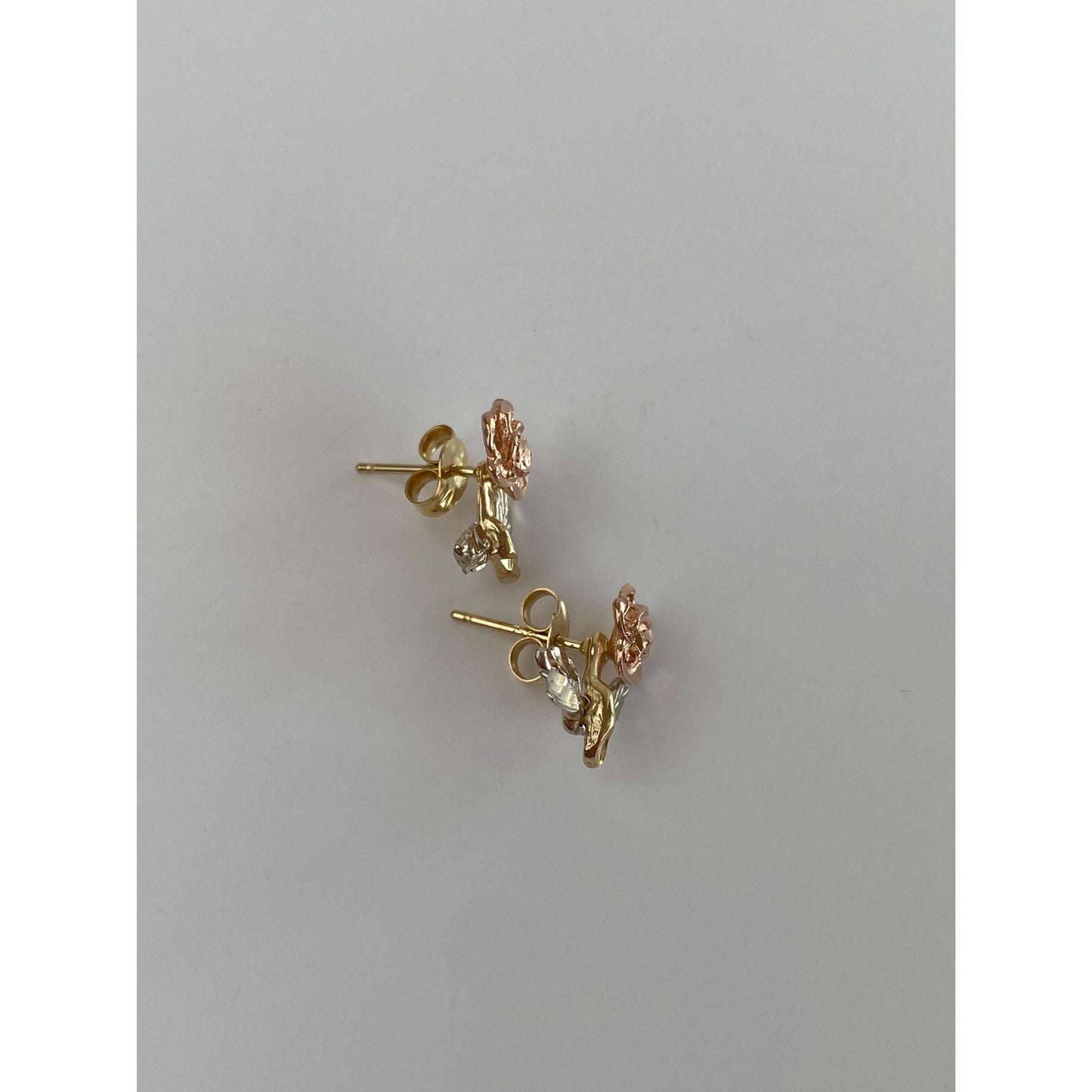 Vintage Solid 14k Tri Tone Gold Diamond Cut Rose Stud Earrings