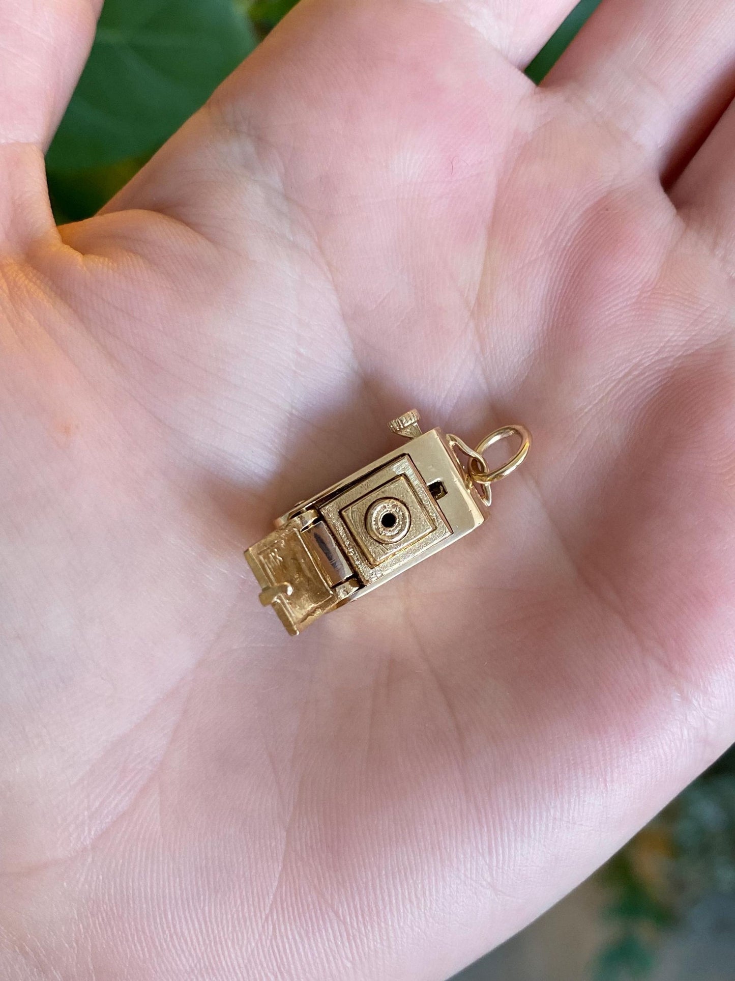 Vintage Solid 14k Yellow Gold Articulated Vintage Camera Charm