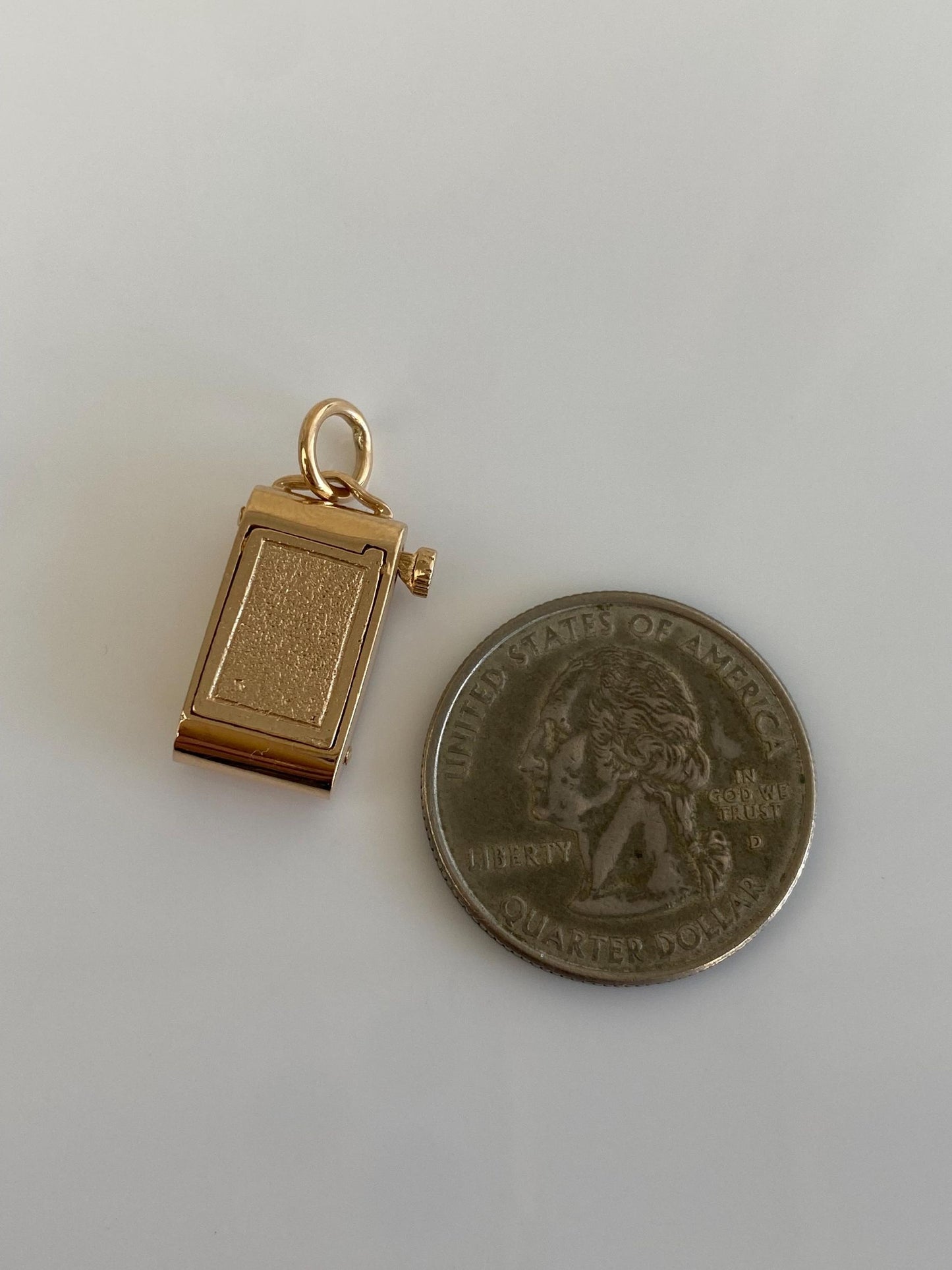 Vintage Solid 14k Yellow Gold Articulated Vintage Camera Charm