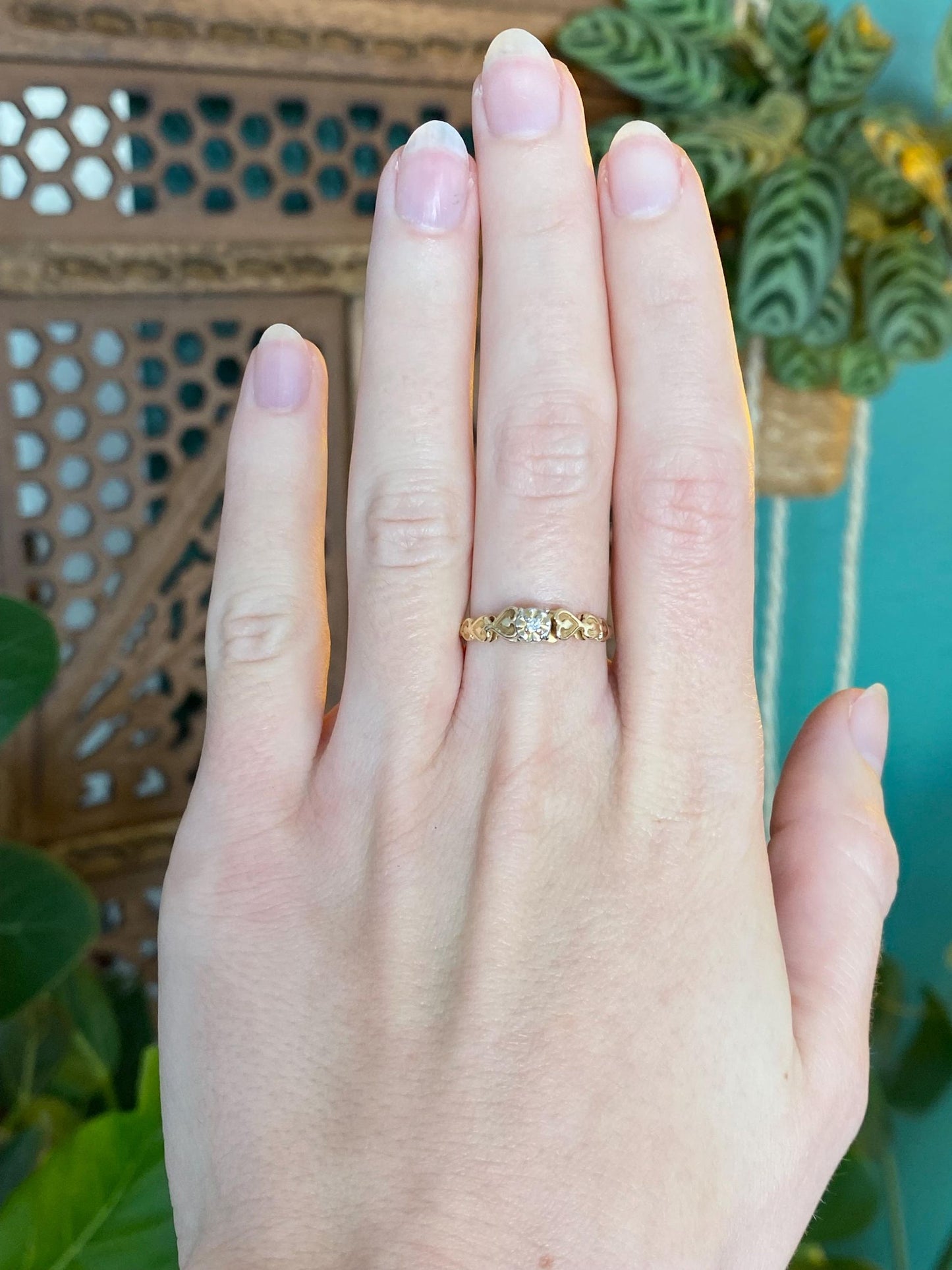 Vintage Solid 10k Yellow Gold Diamond Hearts Ring - Size 5.75