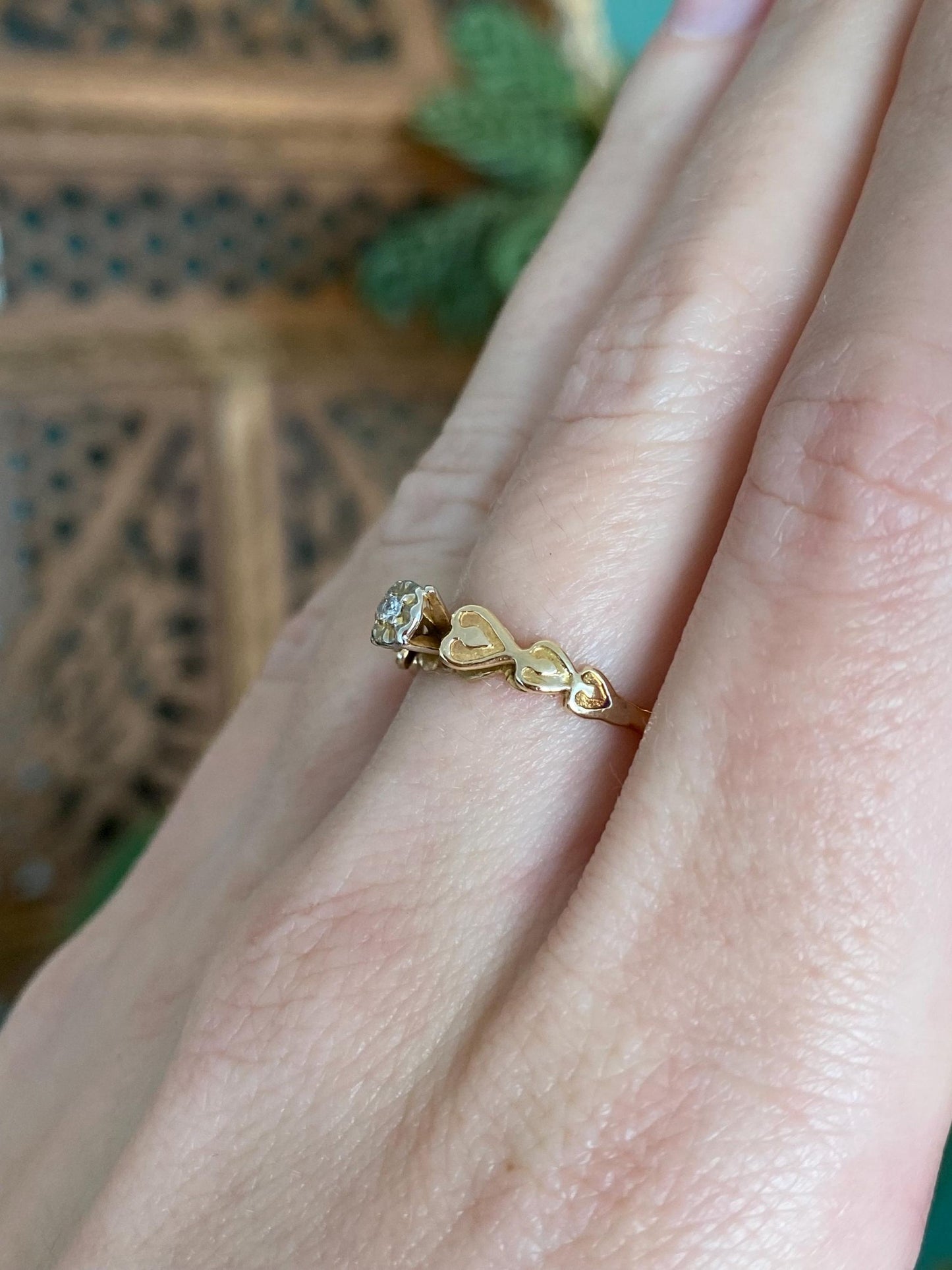 Vintage Solid 10k Yellow Gold Diamond Hearts Ring - Size 5.75