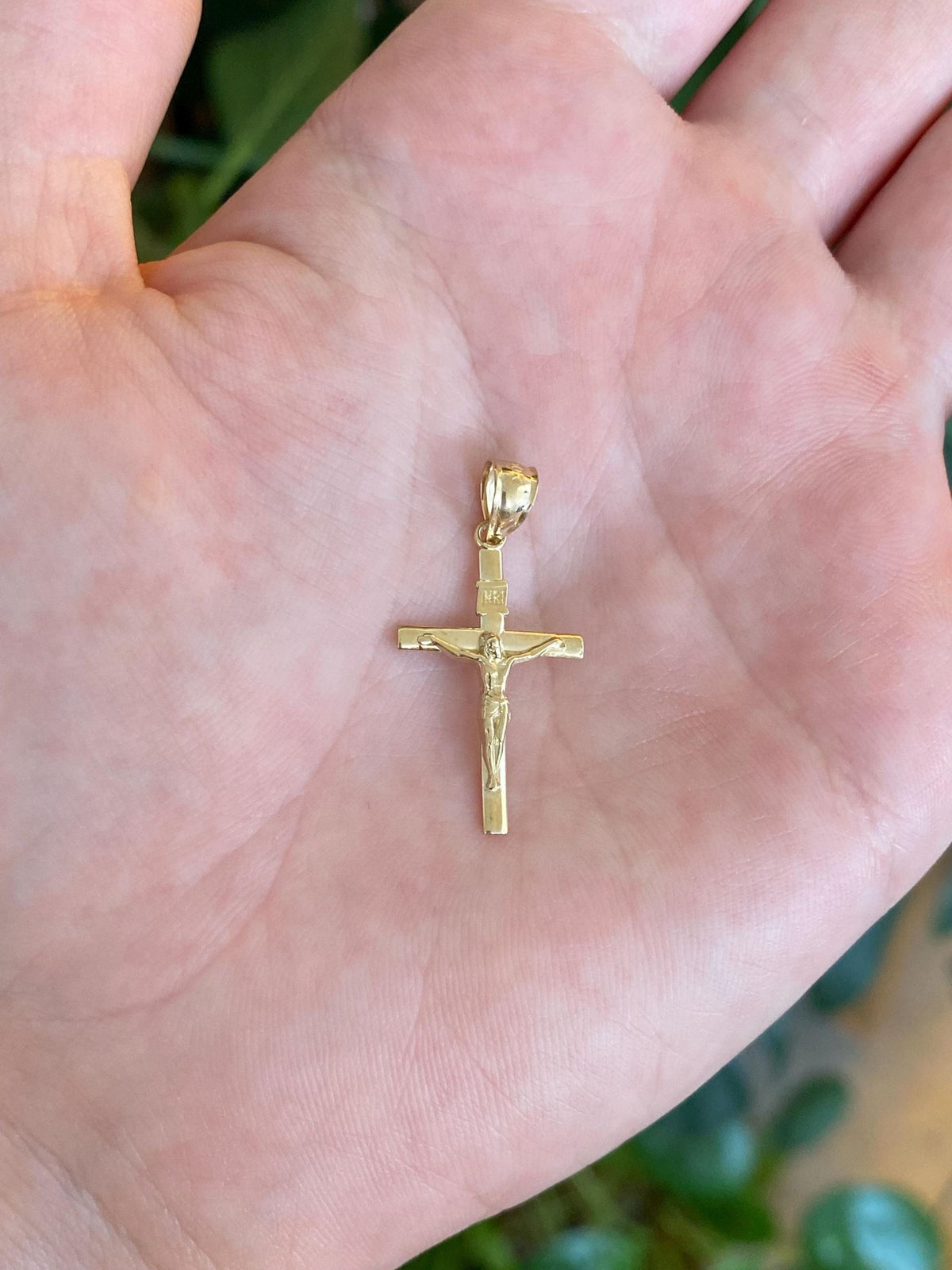 Vintage 10k Yellow Gold Crucifix Cross Charm