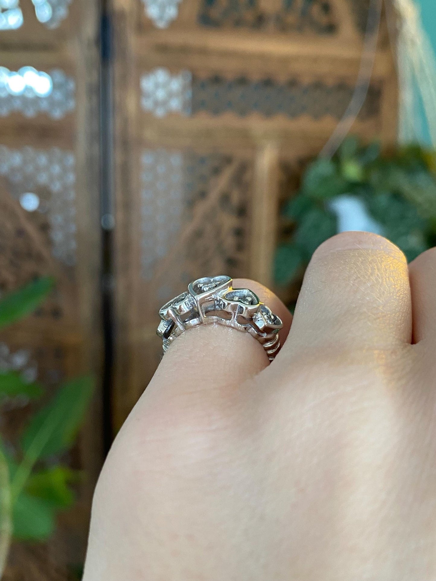 Vintage Solid 14k White Gold Diamond Hearts Ring - Size 3