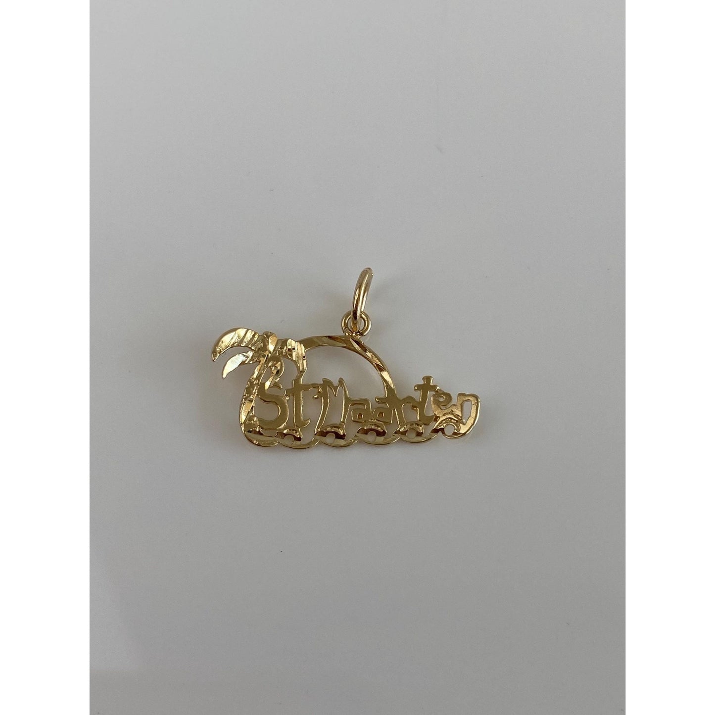 Vintage Solid 14k Yellow Gold St. Maarten Charm
