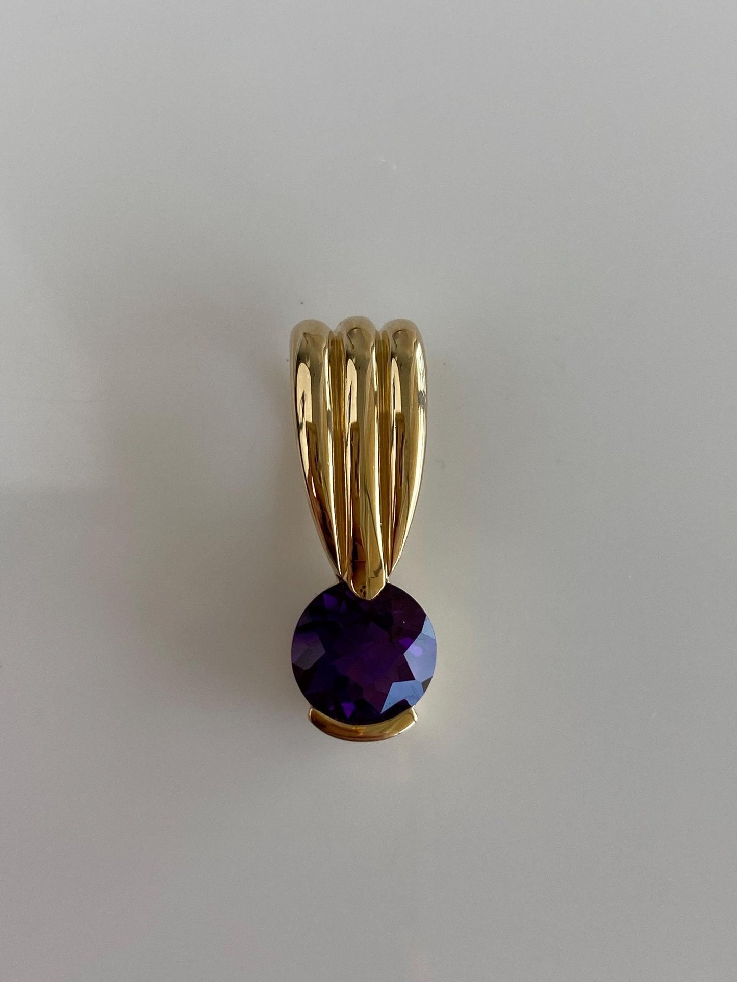 Vintage Solid 14k Yellow Gold Rose Cut Amethyst Fluted Charm