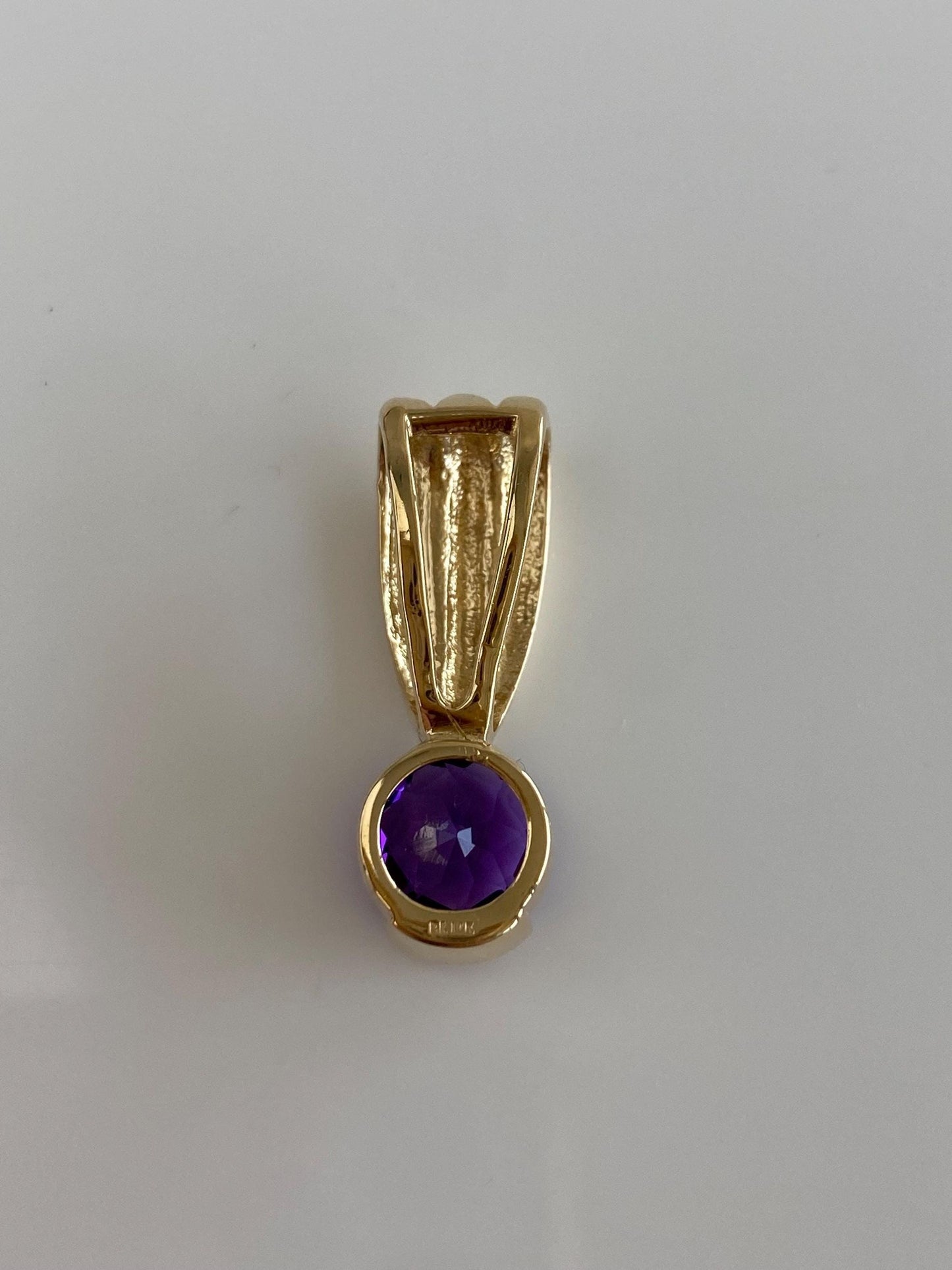 Vintage Solid 14k Yellow Gold Rose Cut Amethyst Fluted Charm