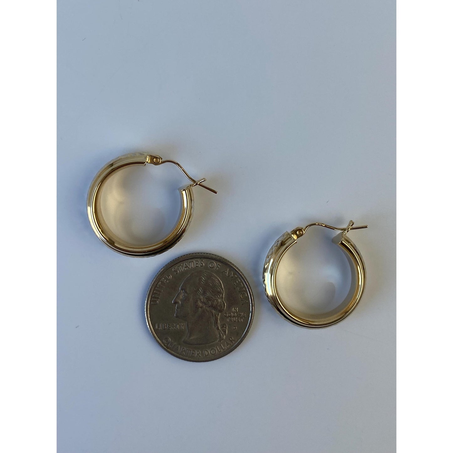 Vintage Solid 14k Yellow Gold Hammered Texture Hoop Earrings