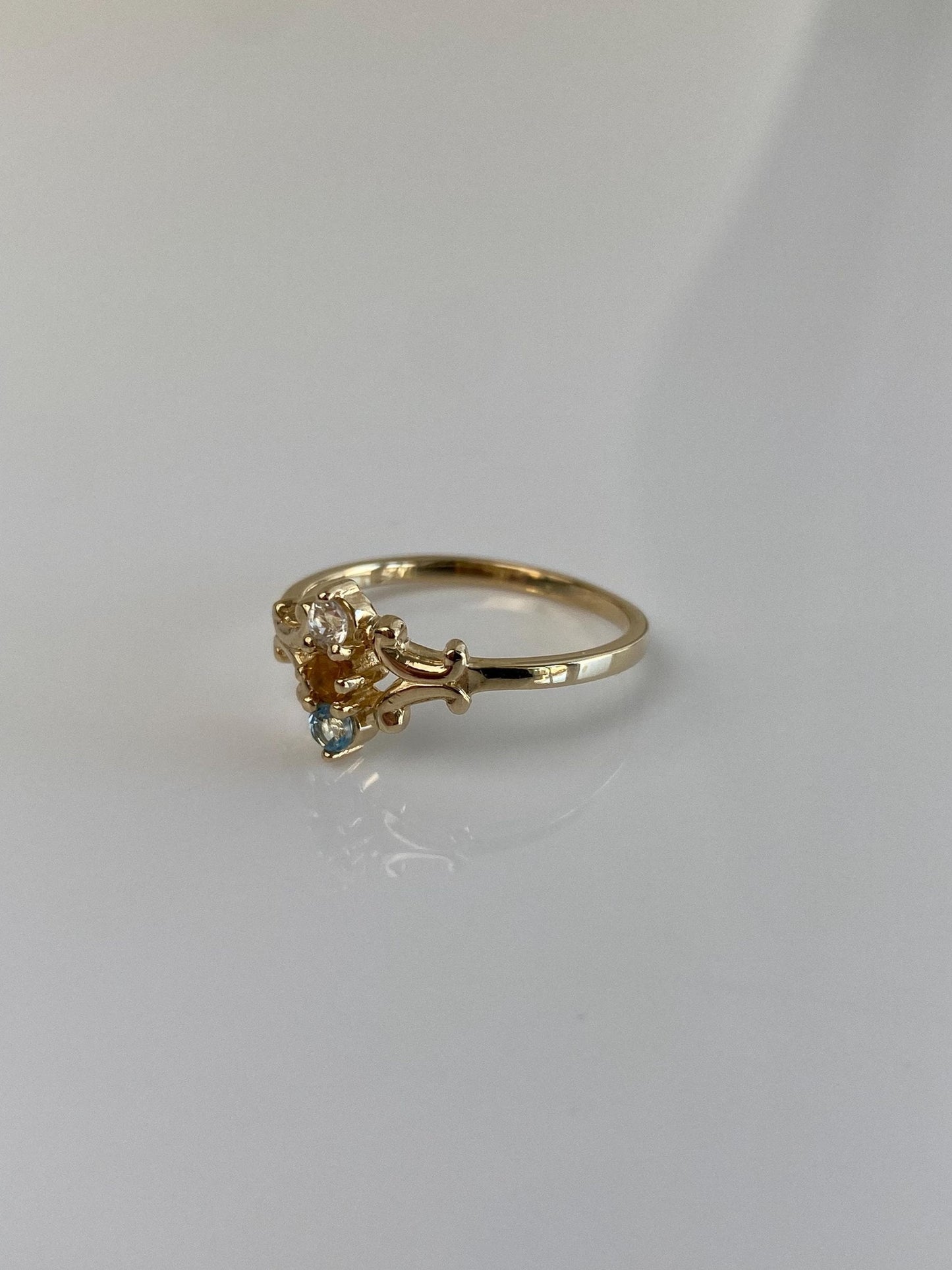 Vintage Solid 14k Yellow Gold Clear Quartz Citrine Aquamarine Ring - Size 7.75