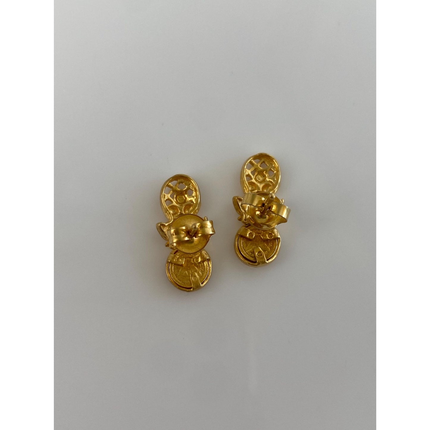 Vintage Solid 22k Yellow Gold Diamond Cut Stud Earrings