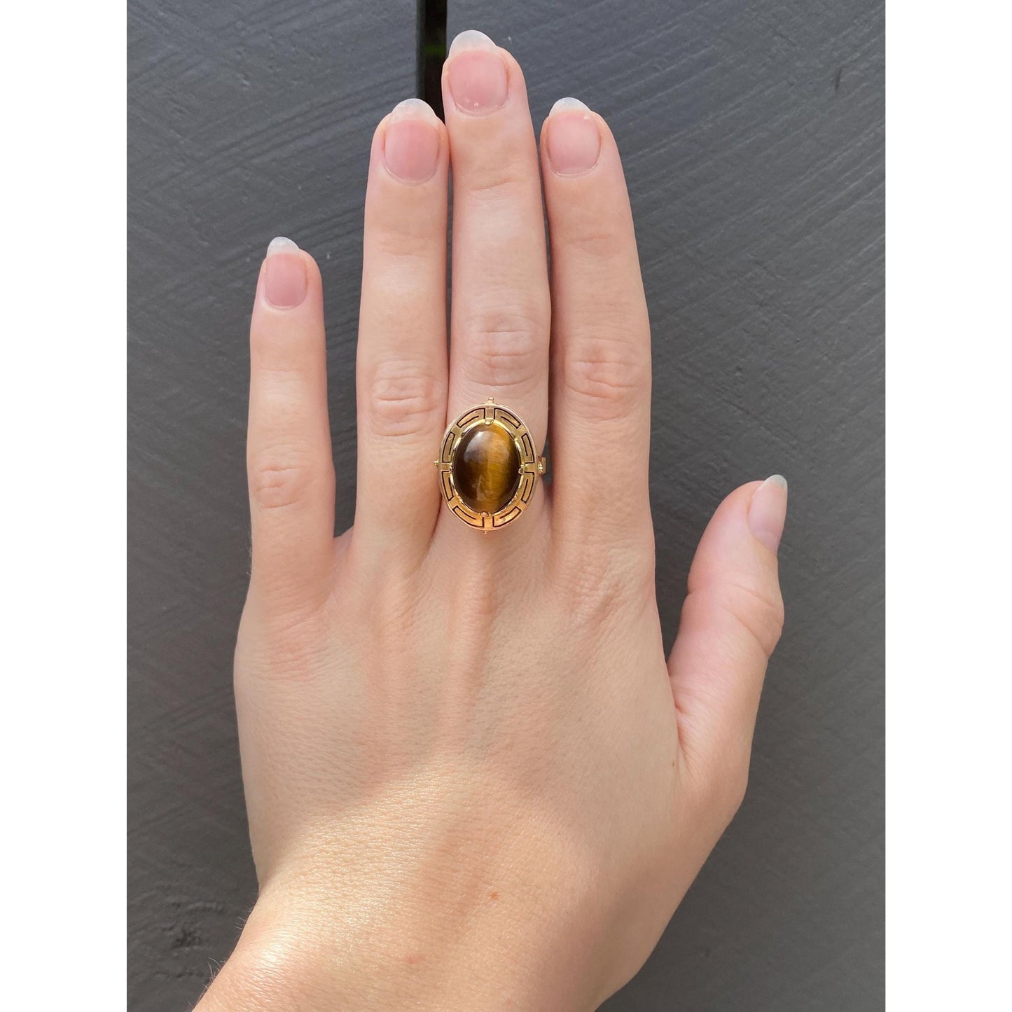 Vintage Solid 14k Yellow Gold Tigers Eye Greek Key Cocktail Ring - Size 5.5