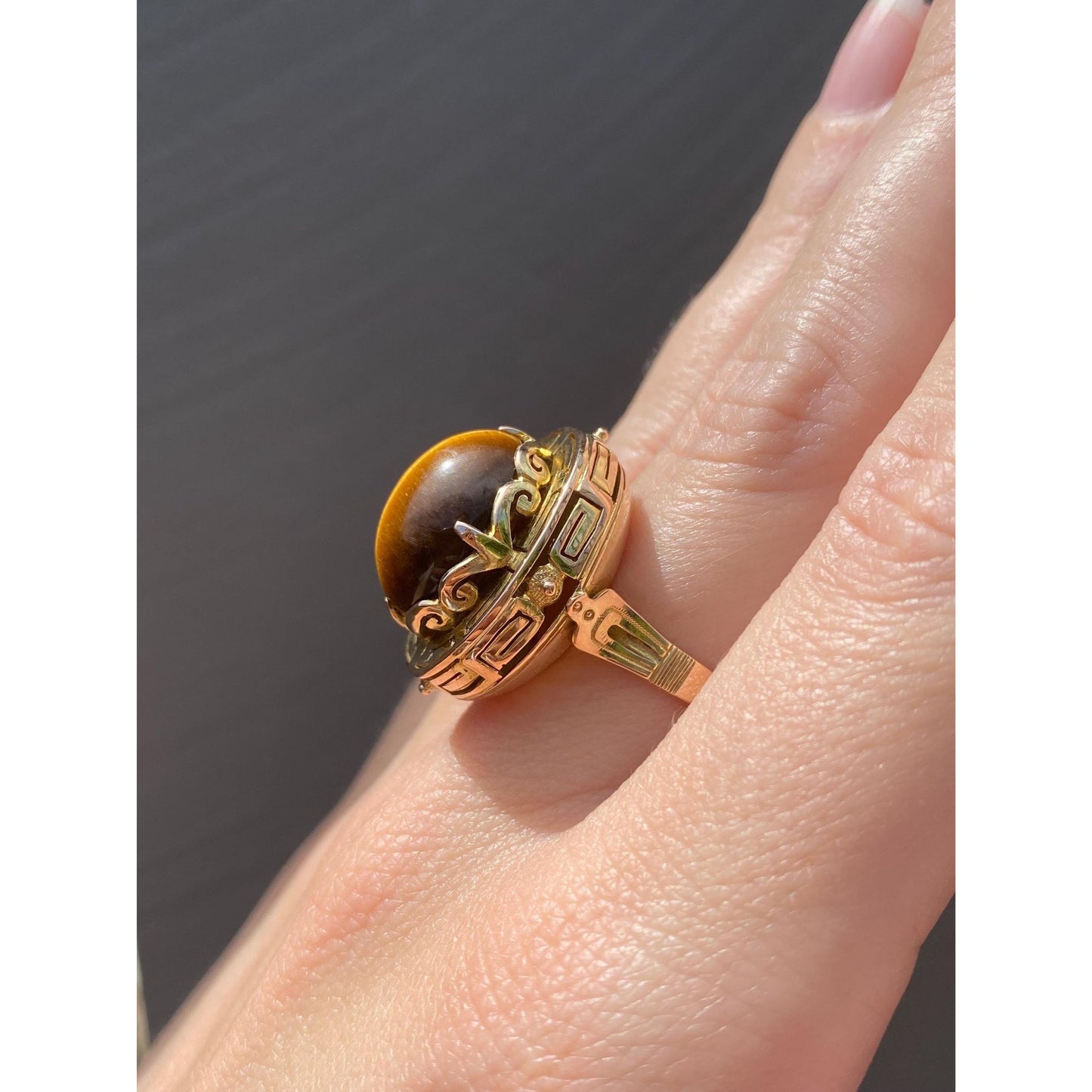 Vintage Solid 14k Yellow Gold Tigers Eye Greek Key Cocktail Ring - Size 5.5