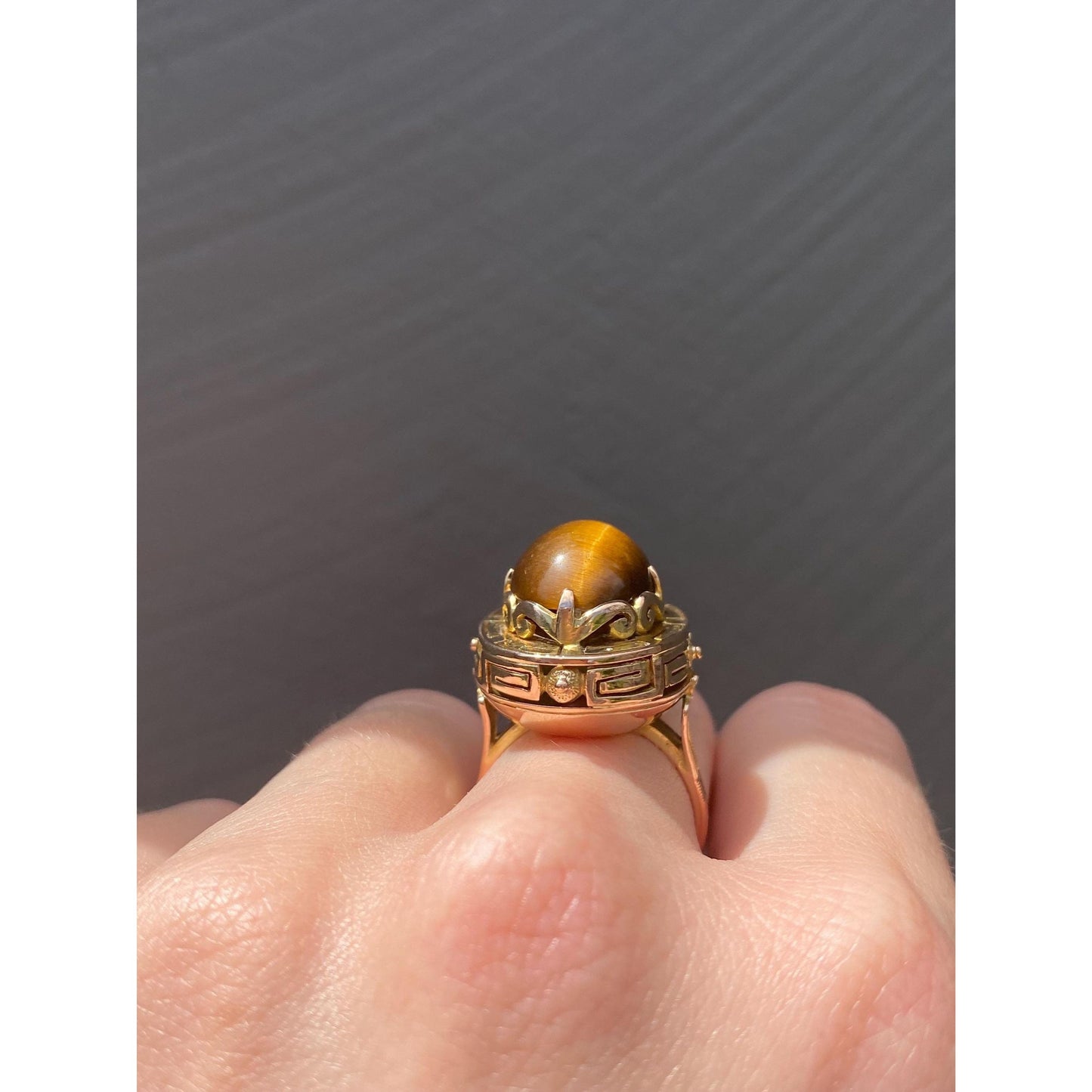 Vintage Solid 14k Yellow Gold Tigers Eye Greek Key Cocktail Ring - Size 5.5