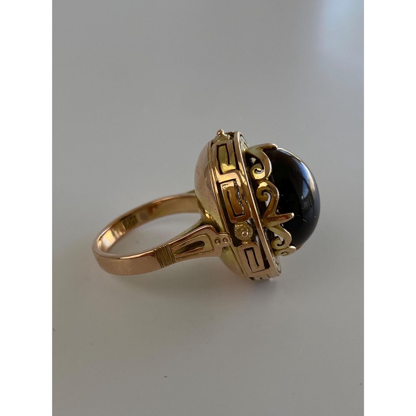 Vintage Solid 14k Yellow Gold Tigers Eye Greek Key Cocktail Ring - Size 5.5
