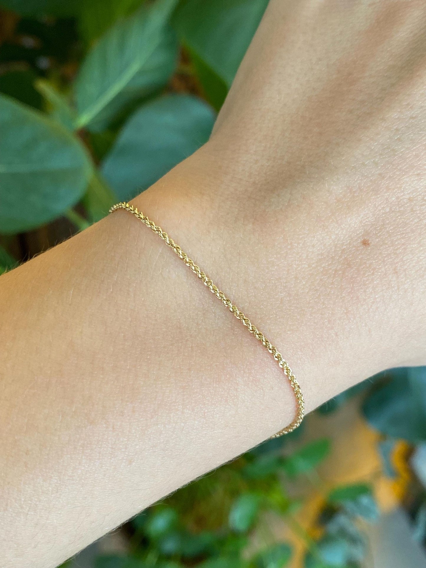 Vintage Solid 14k Yellow Gold Dainty Rope Chain Bracelet - 7 inches