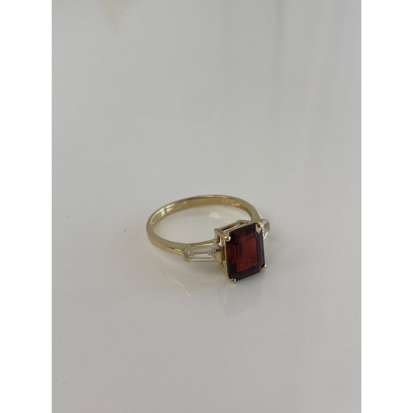 Vintage Solid 14k Yellow Gold Garnet Clear Topaz Ring - Size 8