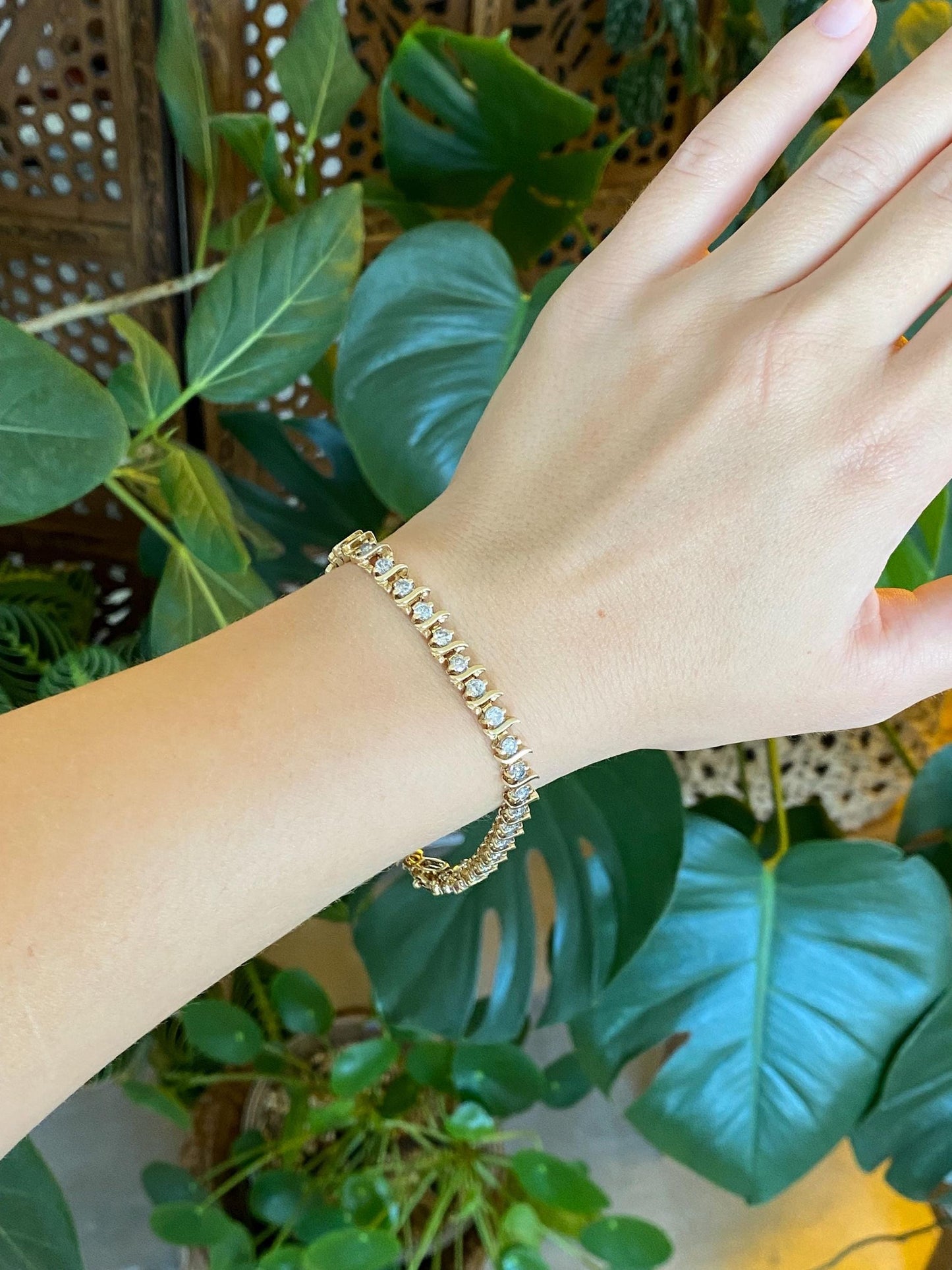 Vintage Solid 14k Yellow Gold Diamond Tennis Bracelet - 7.5 Inches