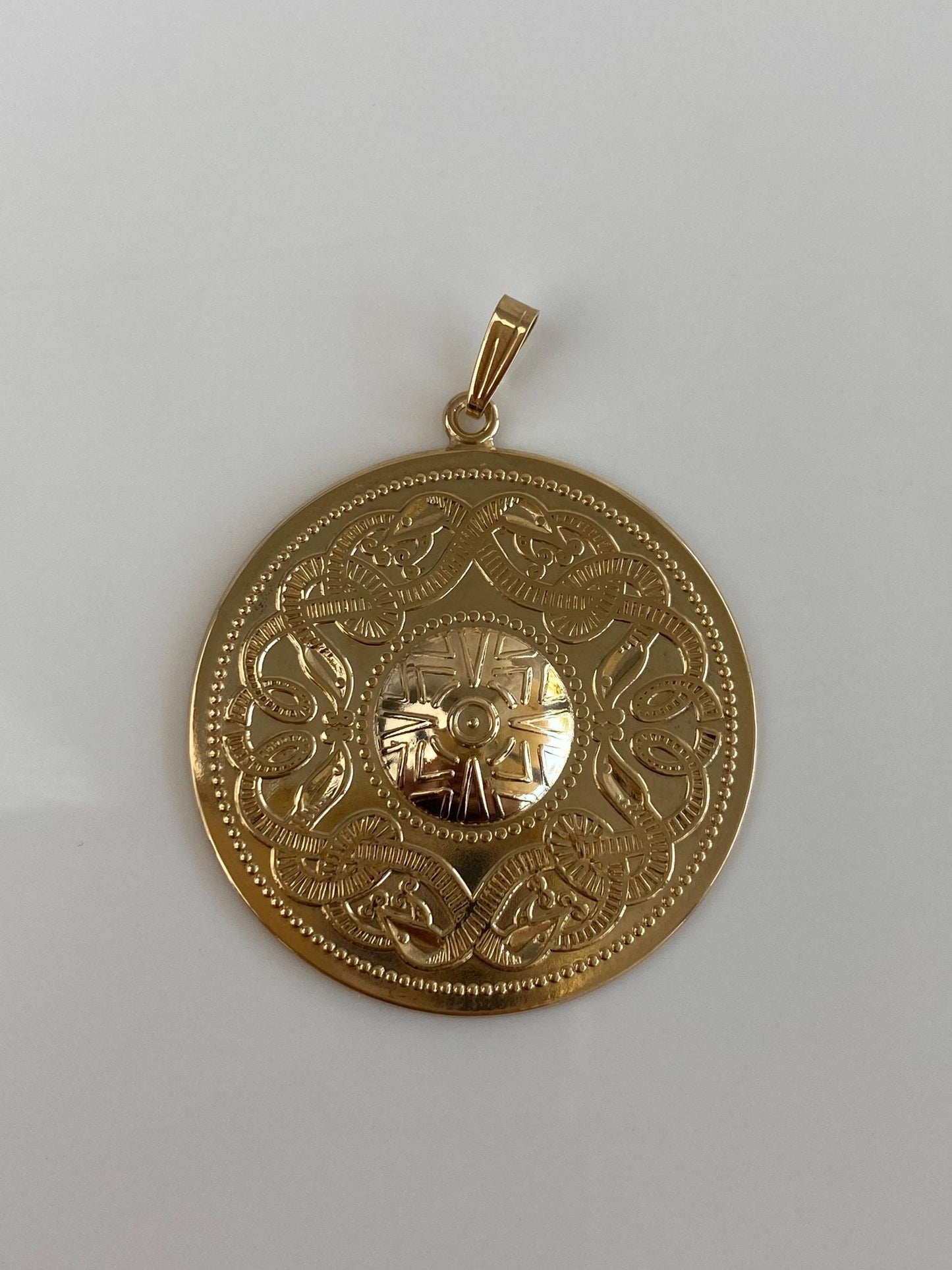 Vintage Solid 14k Yellow Gold Large Engraved Mandala Disc Charm